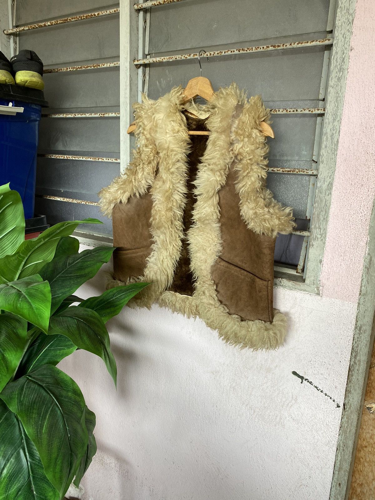 Leather ⚡️Rare⚡️ GL. Bowron & Co. Ltd Wool-N-Suede Fur Coat Vest Size US M / EU 48-50 / 2 - 1 Thumbnail