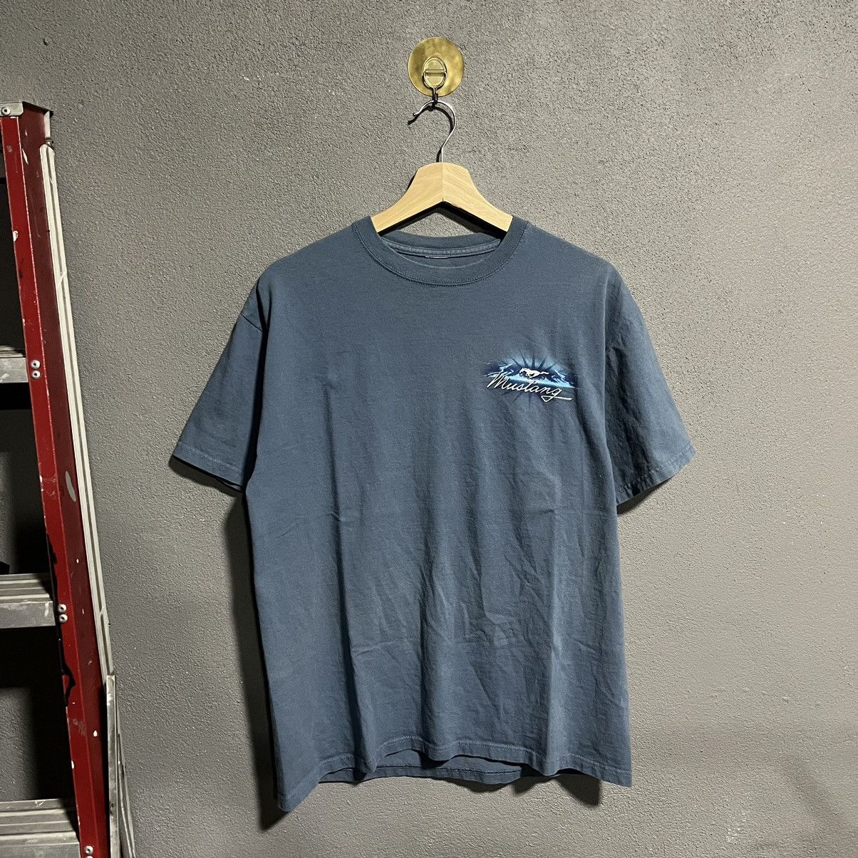 Ford Vintage Early Generation of Ford Mustang Tshirt Size US L / EU 52-54 / 3 - 4 Thumbnail
