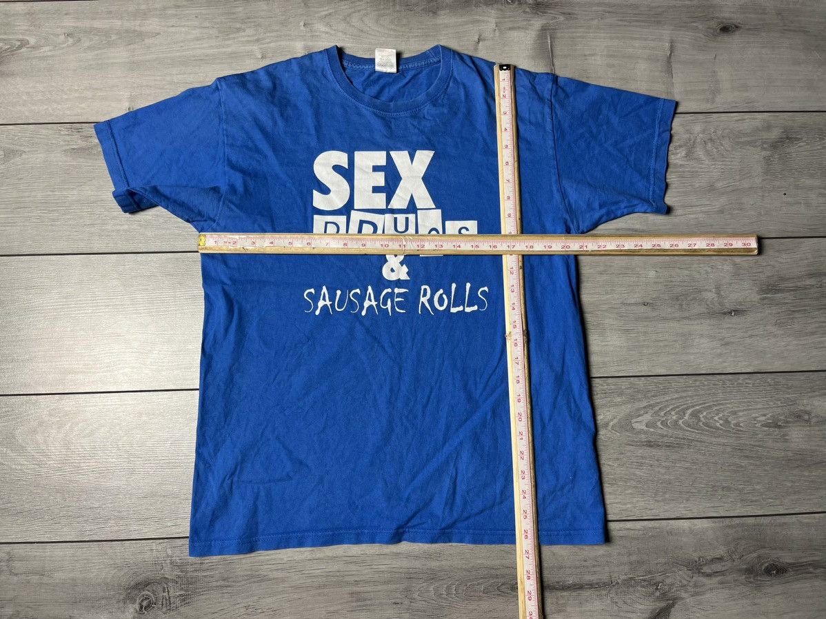 Band Tees Vintage Sex drugs & sausage rolls T-shirt size Large Size US L / EU 52-54 / 3 - 5 Thumbnail