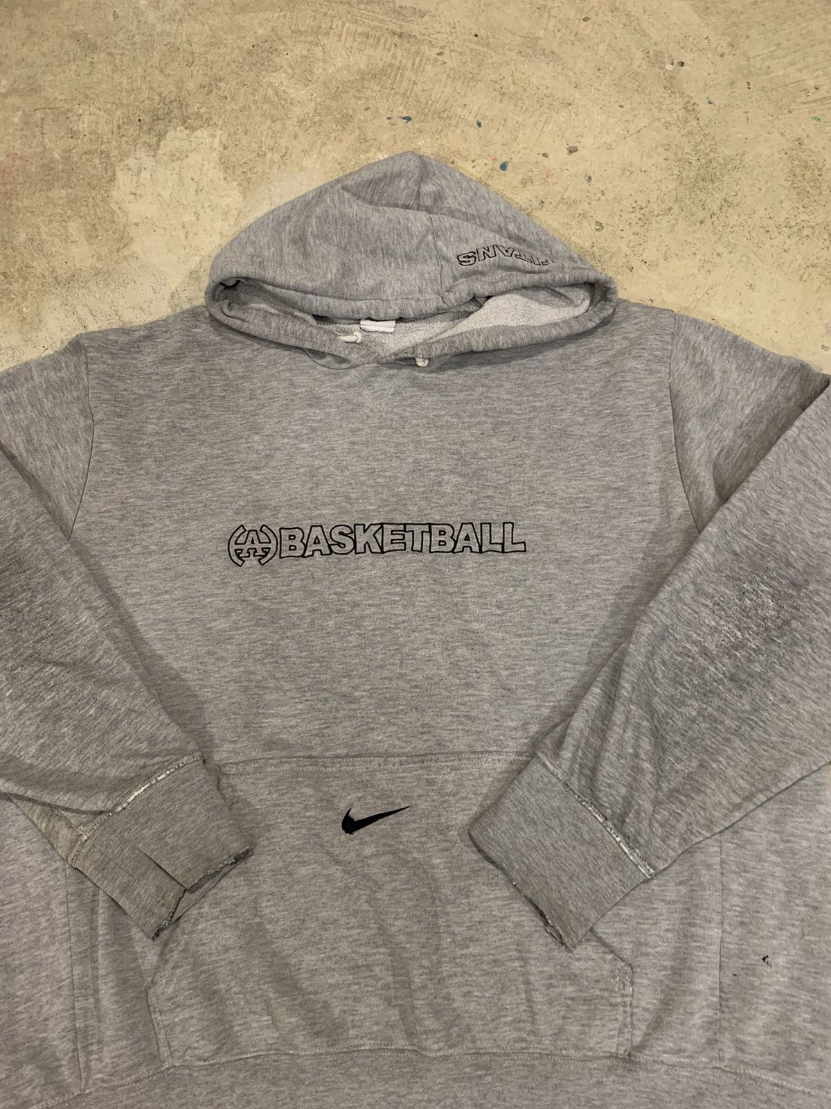 Nike × Vintage Vintage Y2K Middle Swoosh Basketball Hoodie Size US XL / EU 56 / 4 - 2 Thumbnail