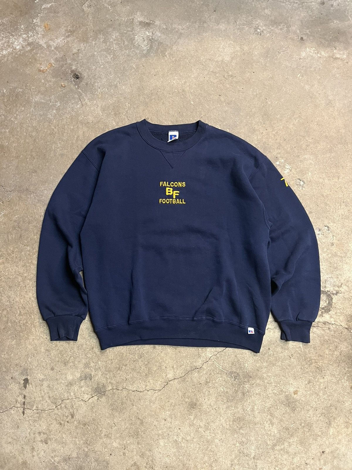 Russell Athletic × Vintage Vintage 90's Russell Athletics Falcons Football Sweatshirt Size US L / EU 52-54 / 3 - 2 Thumbnail