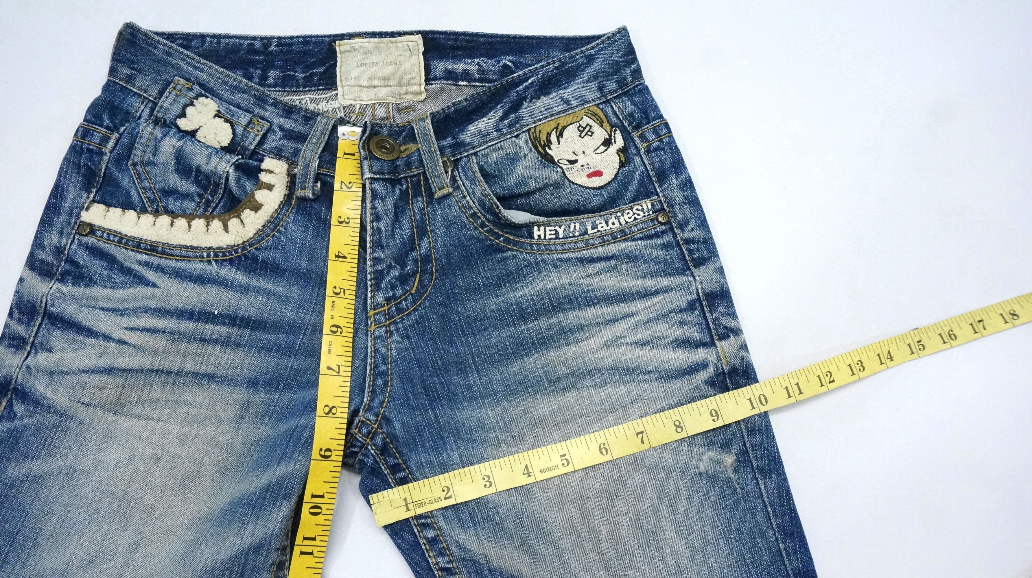 Japanese Brand RARE 🔥 YOSHITOMO NARA LOLITA Vintage Blue Jeans Size US 29 - 14 Thumbnail
