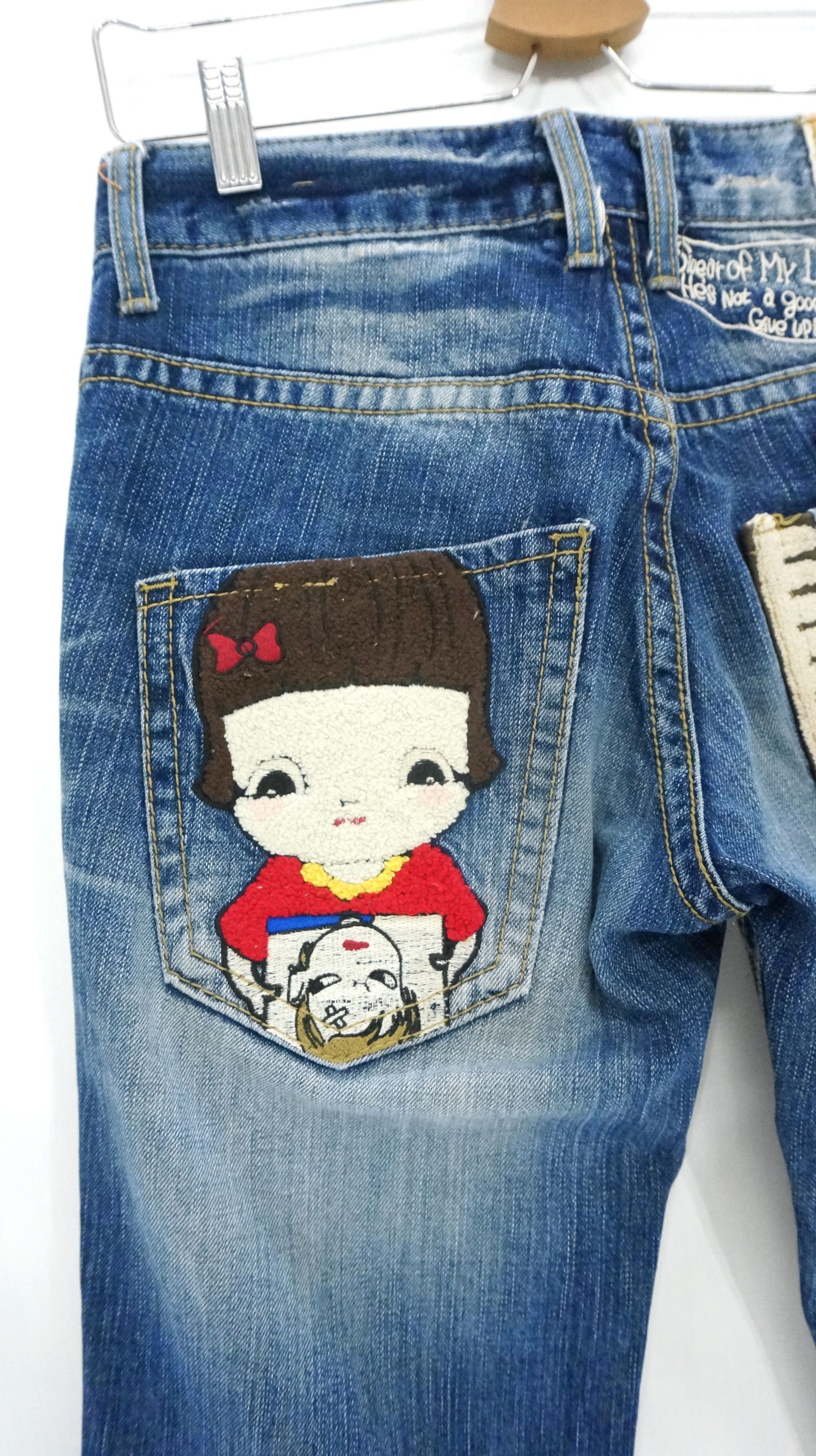 Japanese Brand RARE 🔥 YOSHITOMO NARA LOLITA Vintage Blue Jeans Size US 29 - 3 Thumbnail