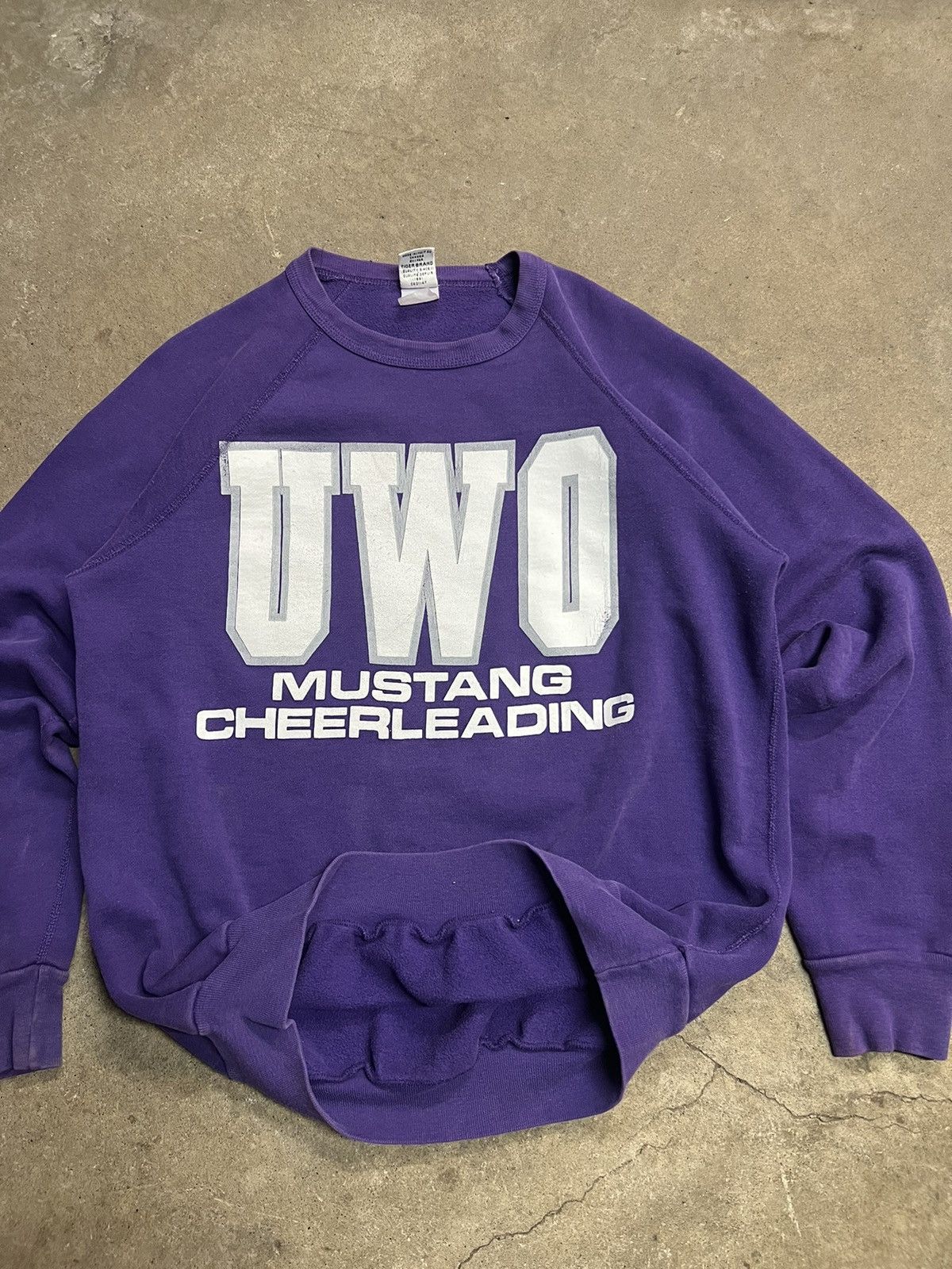Vintage Vintage 80's UWO Mustang Cheerleading Sweatshirt Size US L / EU 52-54 / 3 - 3 Thumbnail