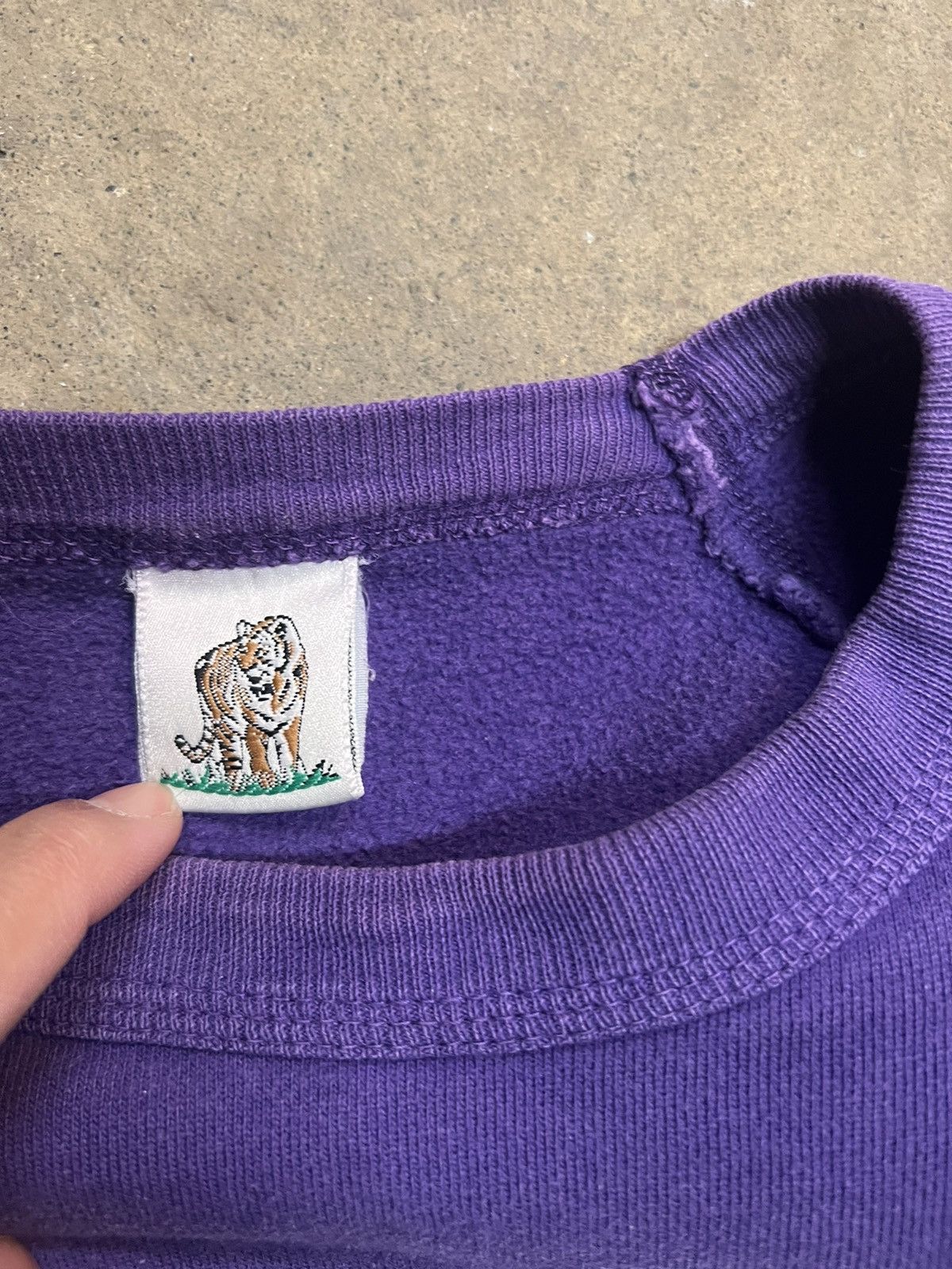 Vintage Vintage 80's UWO Mustang Cheerleading Sweatshirt Size US L / EU 52-54 / 3 - 2 Thumbnail