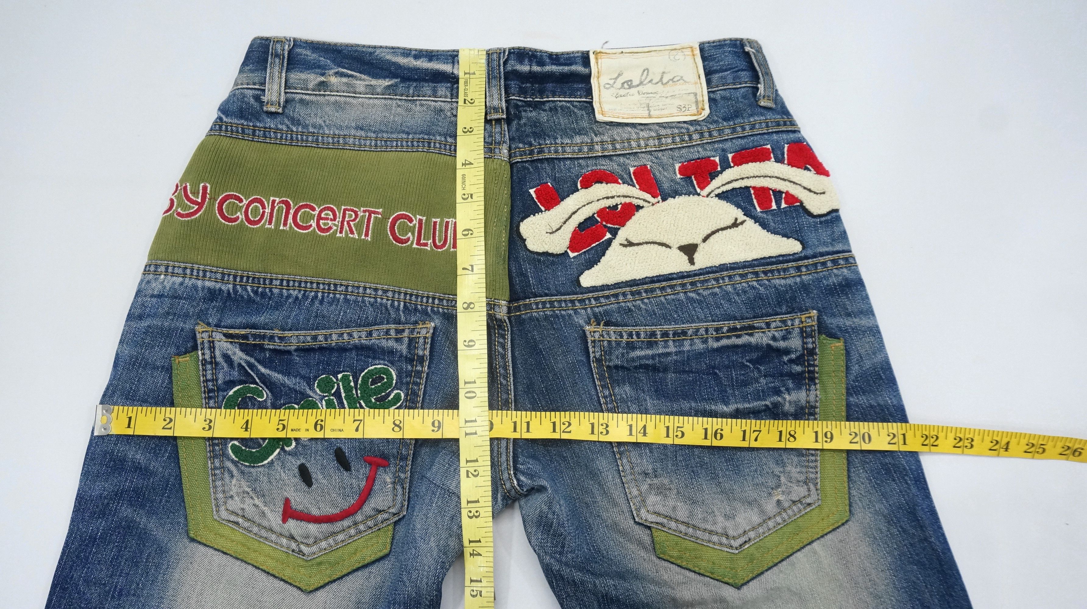 Japanese Brand RARE 🔥 YOSHITOMO NARA LOLITA Bunny Vintage Jeans Size US 29 - 22 Thumbnail