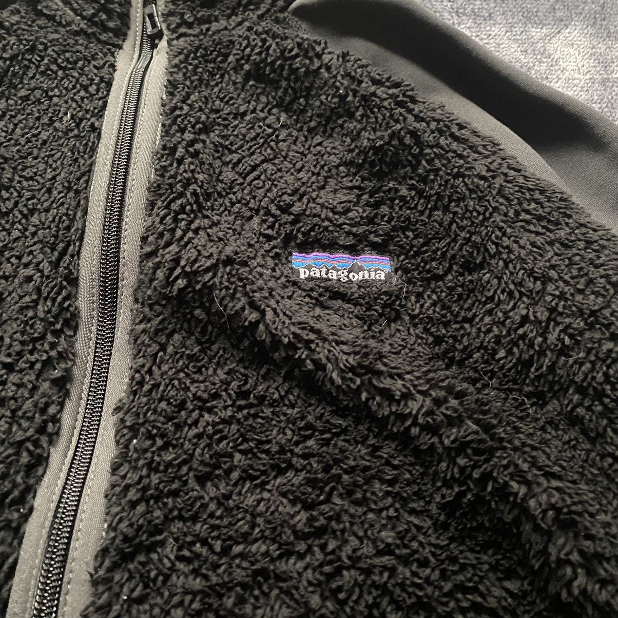Patagonia × Vintage Vintage Patagonia Deep Pile Fleece Hoodie Size US L / EU 52-54 / 3 - 6 Thumbnail