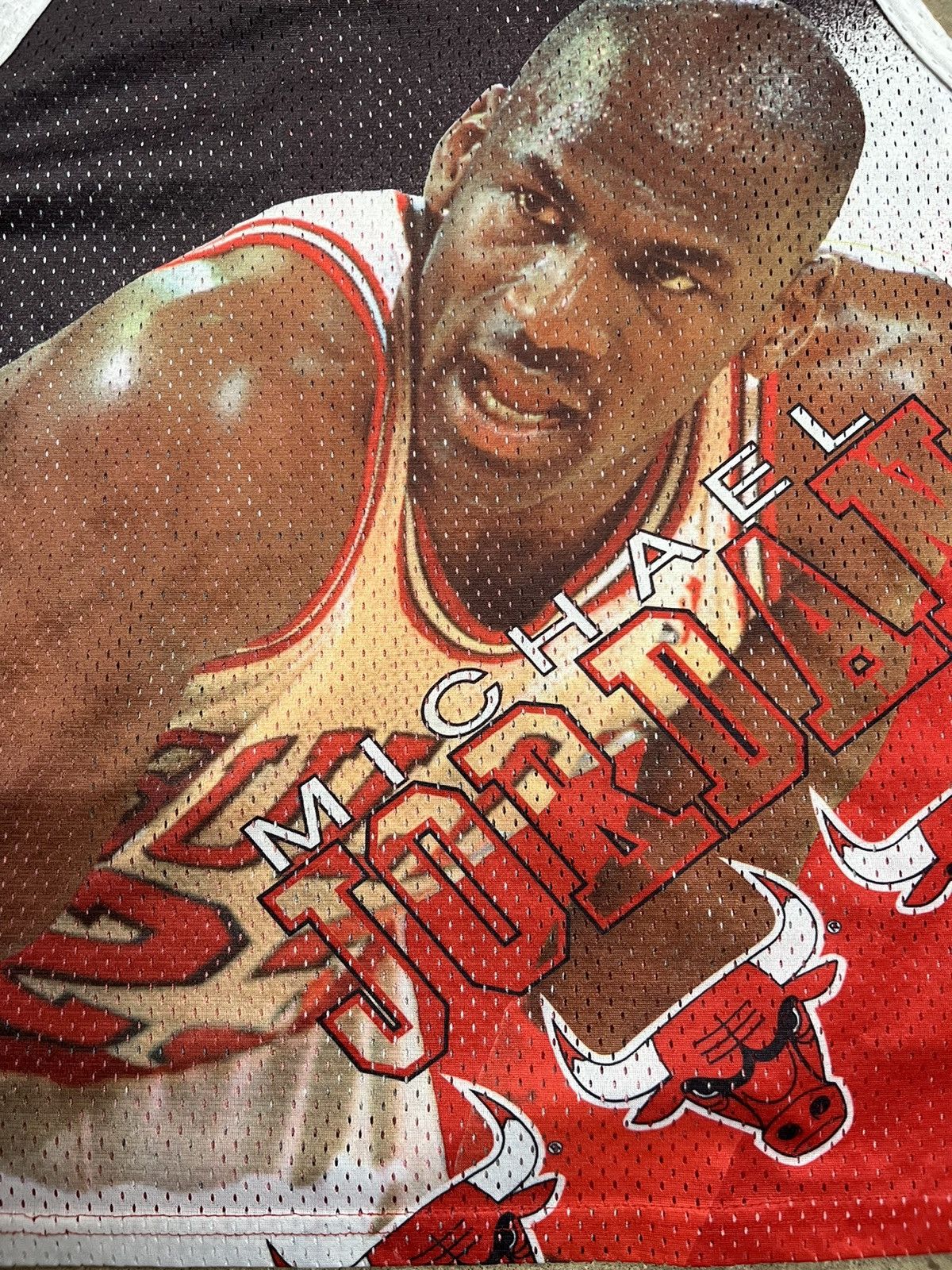 Starter × Vintage Vintage 90's Starter Michael Jordan All Over Print Size US L / EU 52-54 / 3 - 2 Thumbnail