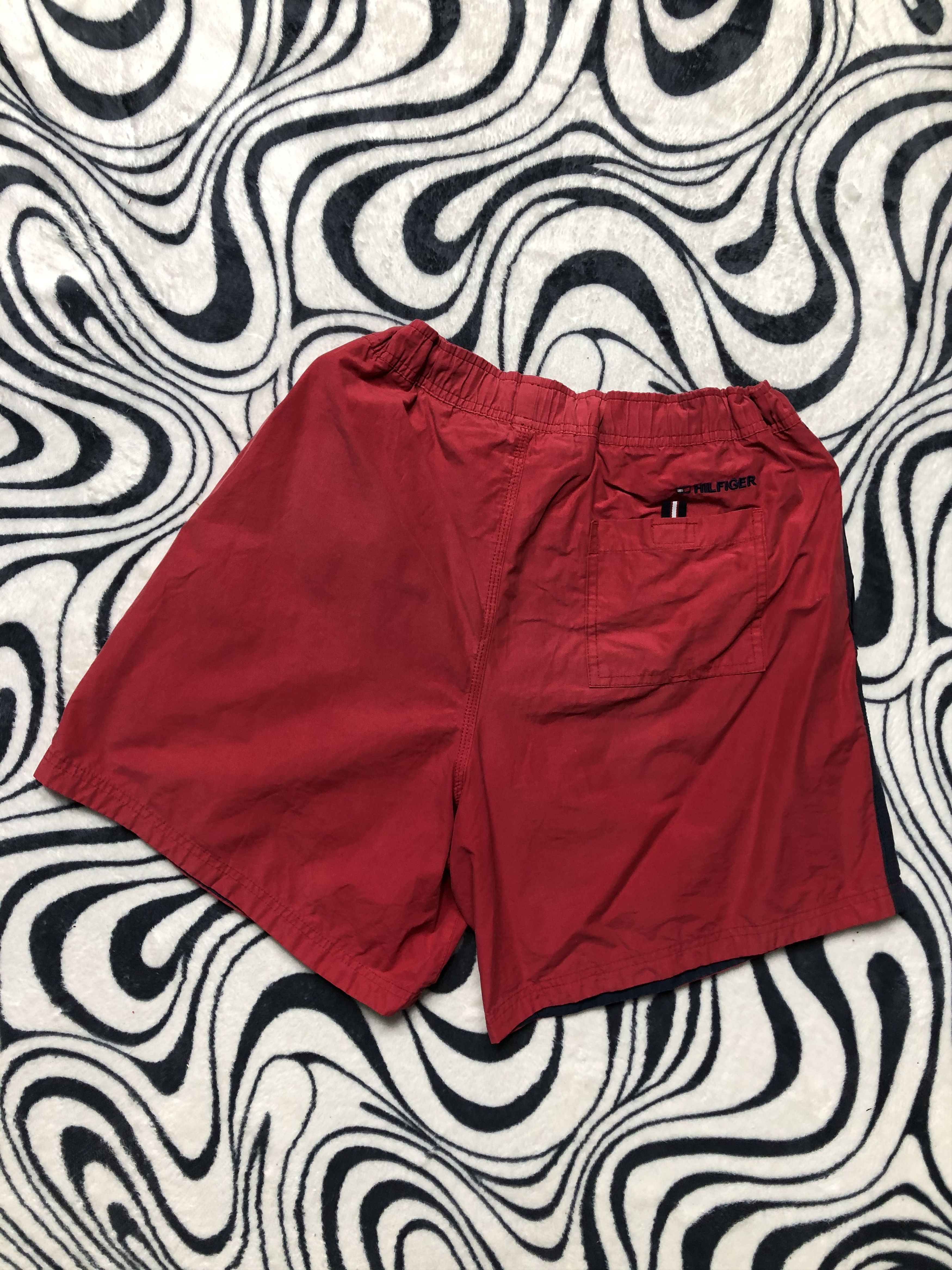 Tommy Hilfiger Tommy Hilfiger Vintage Mens Nylon Shorts Size US 36 / EU 52 - 4 Thumbnail