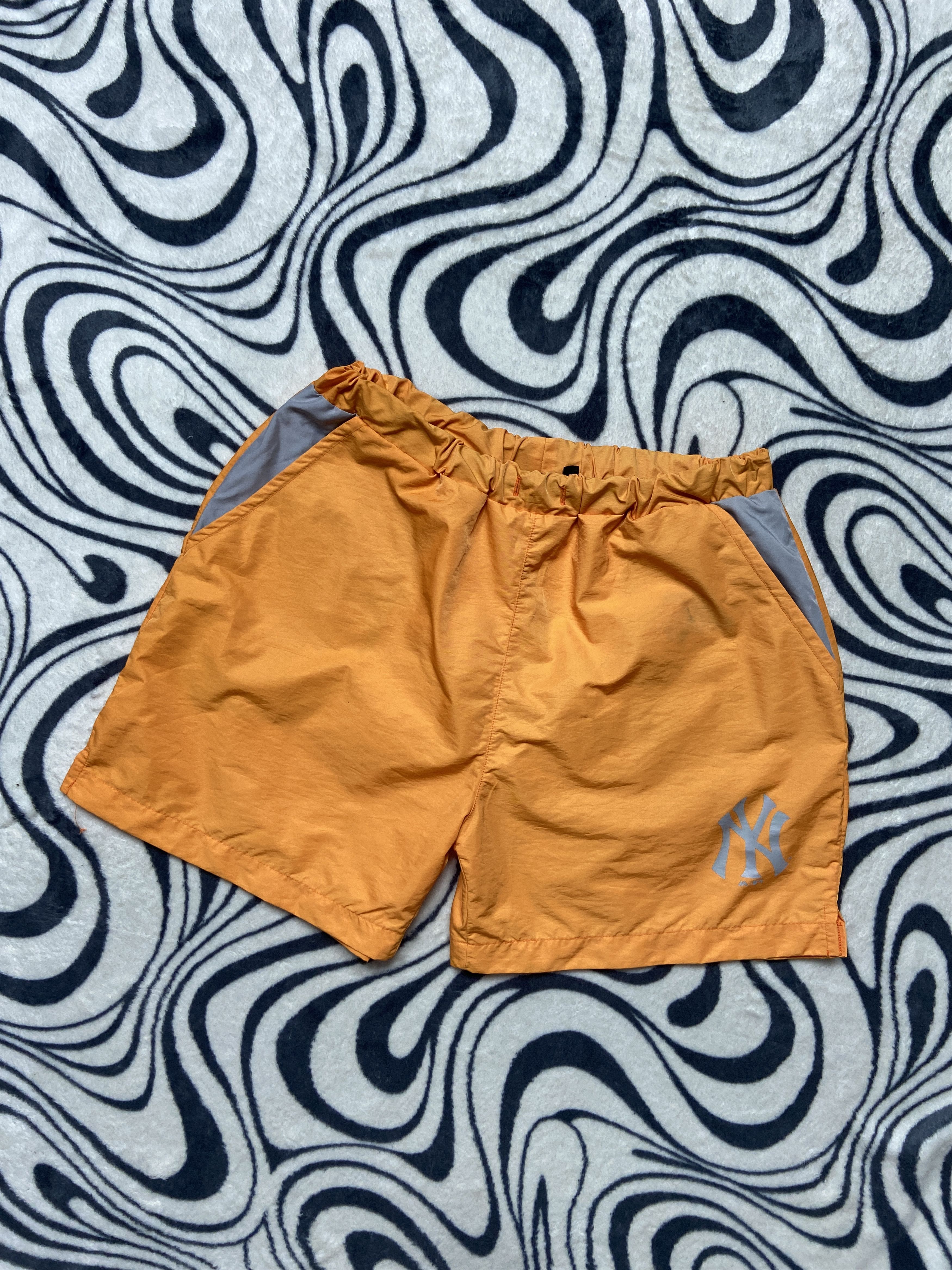Majestic Majestic Baseball Nylon Shorts Size US 32 / EU 48 - 1 Thumbnail