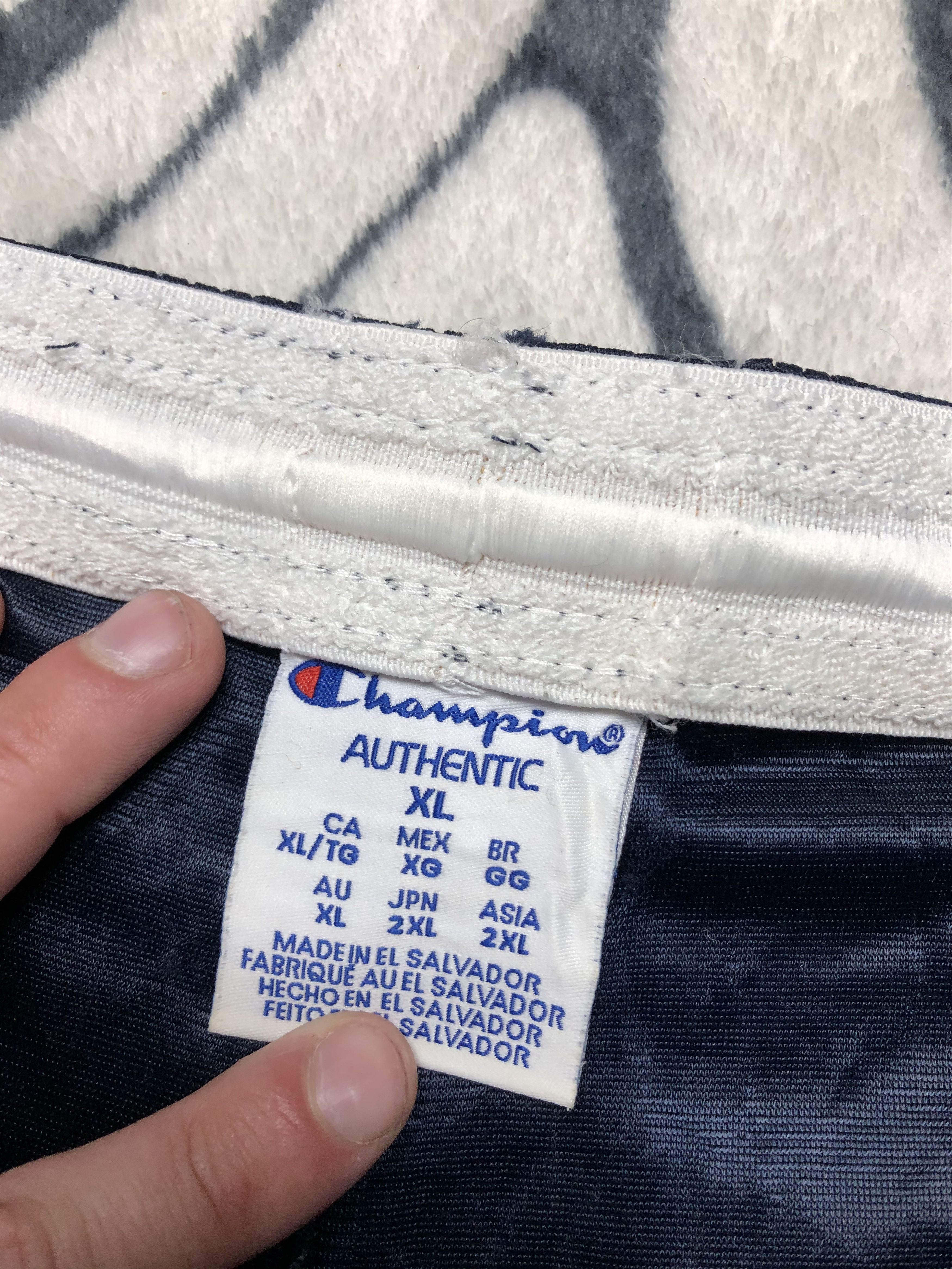 Champion × Vintage Champion Vintage Mens Basketball Shorts Size US 36 / EU 52 - 3 Thumbnail