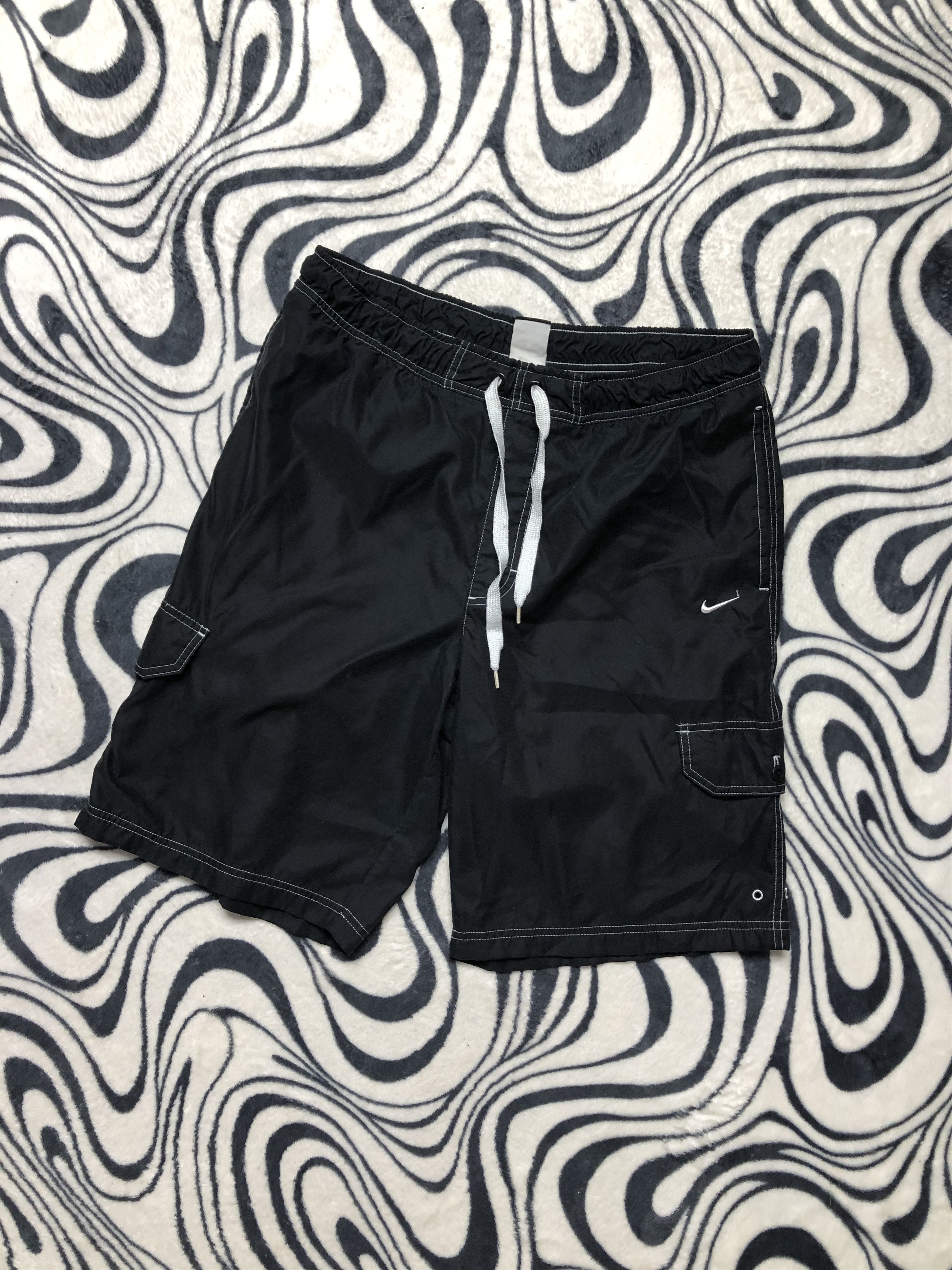 2000'S Nike Nylon Cargo Shorts, Men's Size L polyester black type Vintage Second Hand