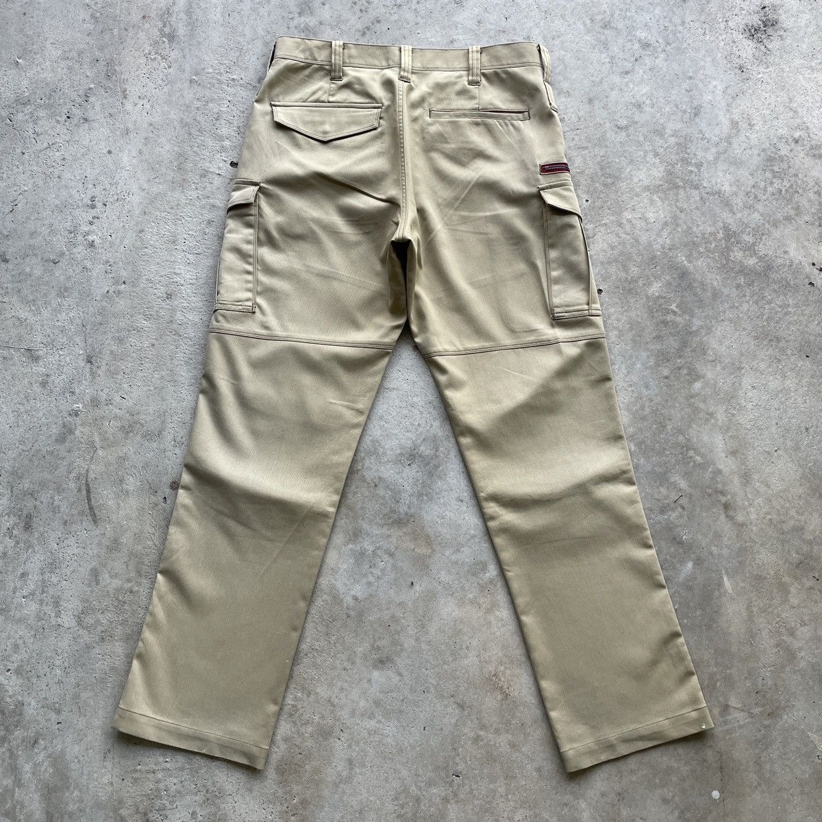 Japanese Brand Japanese Brand Dirty Multipocket Cargo Pants Workwear Size US 32 / EU 48 - 12 Thumbnail