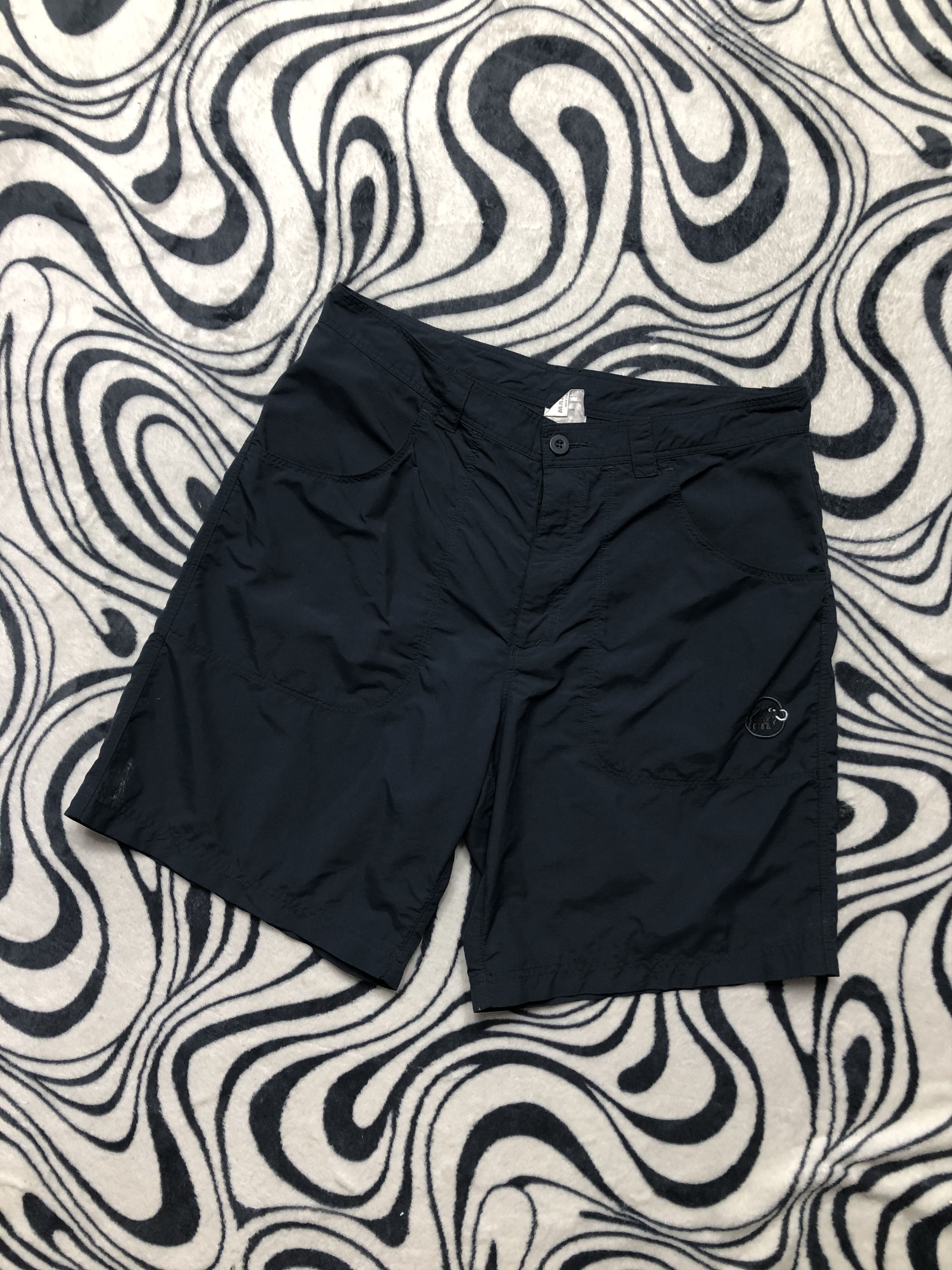 Mammut Mammut Vintage Mens Faded Shorts Size US 36 / EU 52 - 1 Thumbnail
