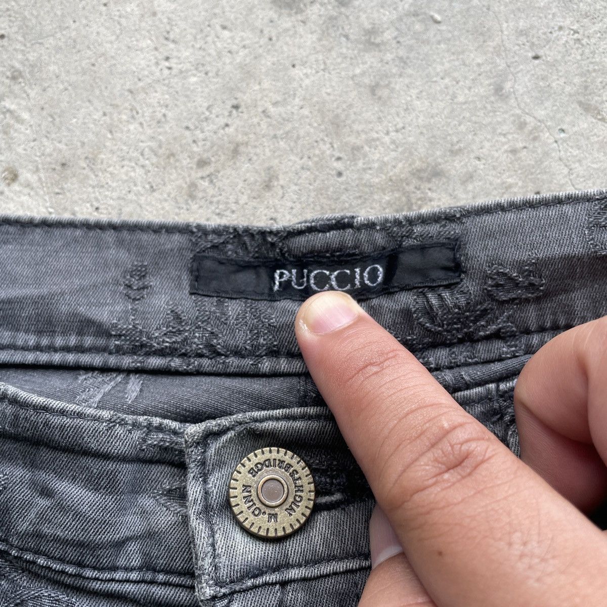 Japanese Brand RARE🔥Japanese Brand Black Faded Flare Trousers Casual Pants Size US 30 / EU 46 - 6 Thumbnail