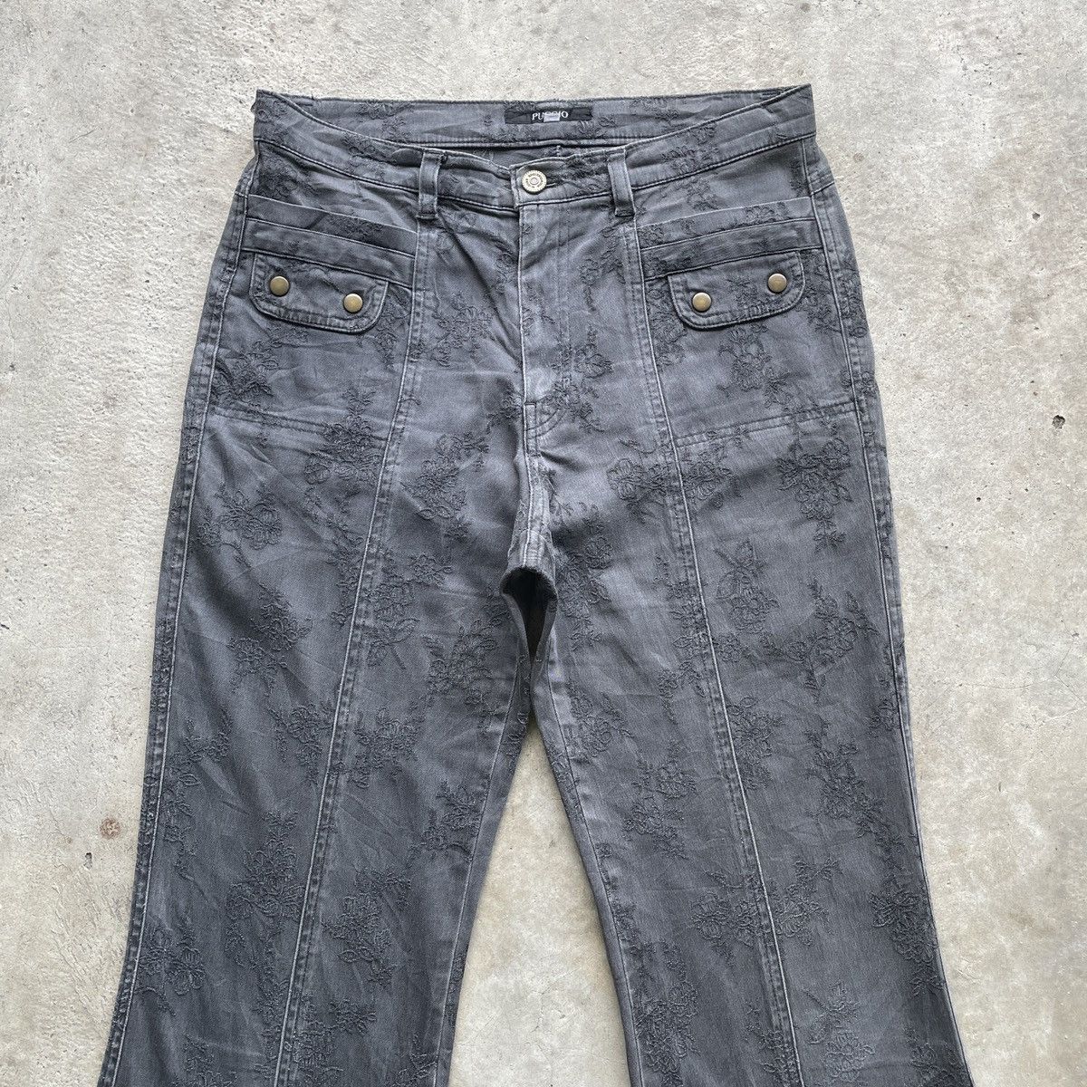 Japanese Brand RARE🔥Japanese Brand Black Faded Flare Trousers Casual Pants Size US 30 / EU 46 - 3 Thumbnail