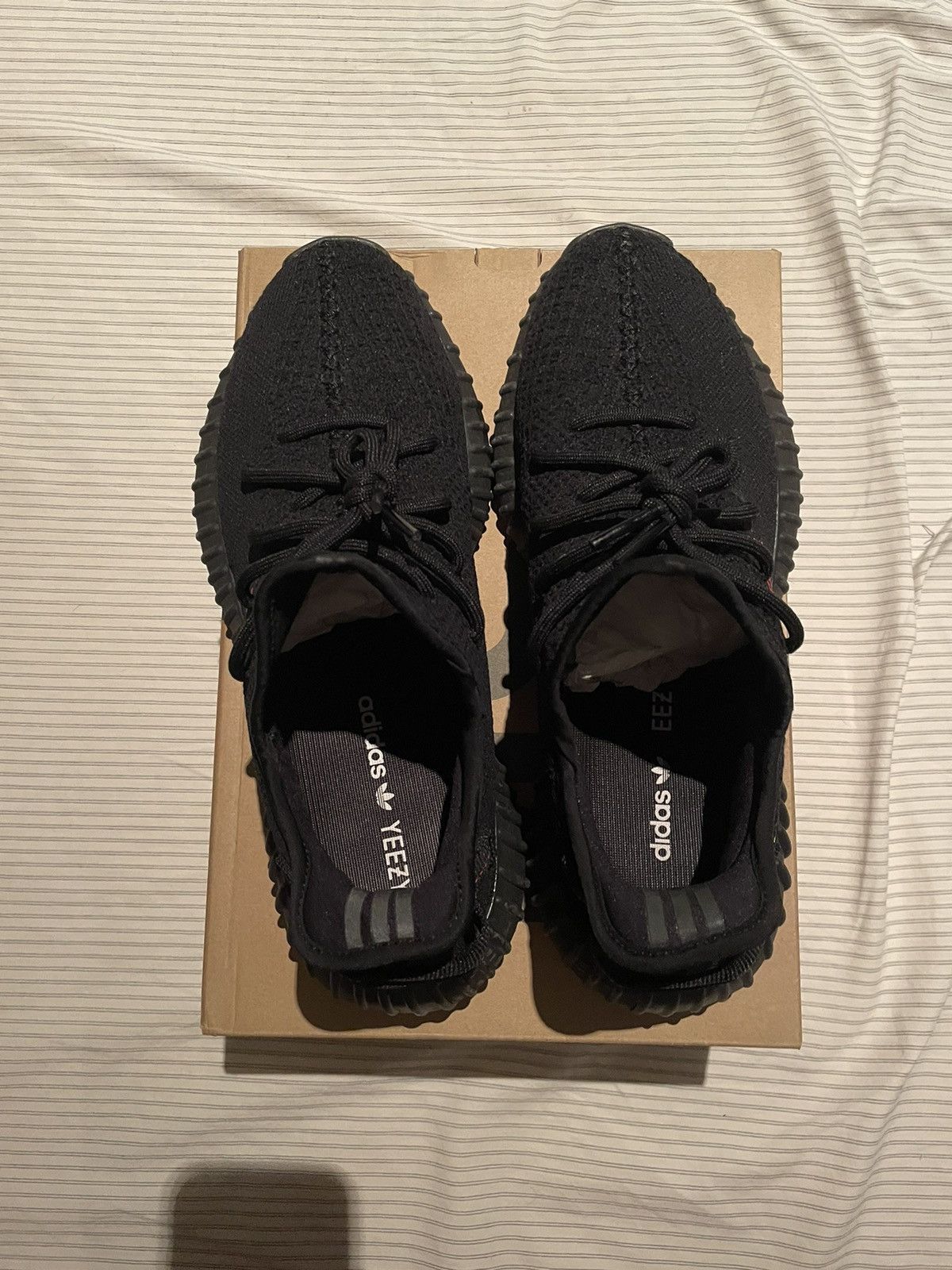 Adidas × Kanye West Adidas Yeezy 350 V2 Bred Size US 10.5 / EU 43-44 - 1 Thumbnail