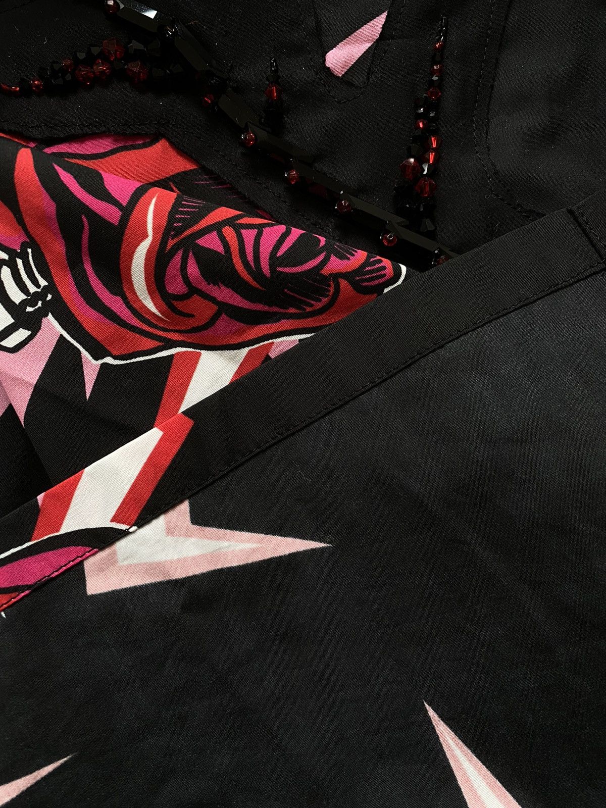 Prada Prada FW19 Sequin roses bowling shirt S M Size US M / EU 48-50 / 2 - 10 Thumbnail