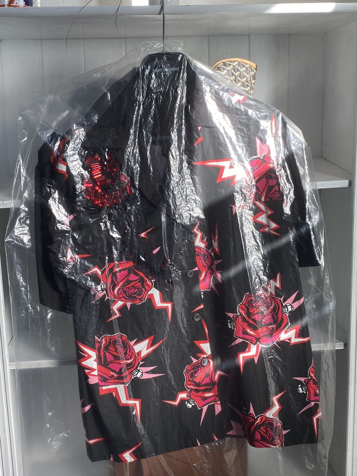 Prada Prada FW19 Sequin roses bowling shirt S M Size US M / EU 48-50 / 2 - 3 Thumbnail