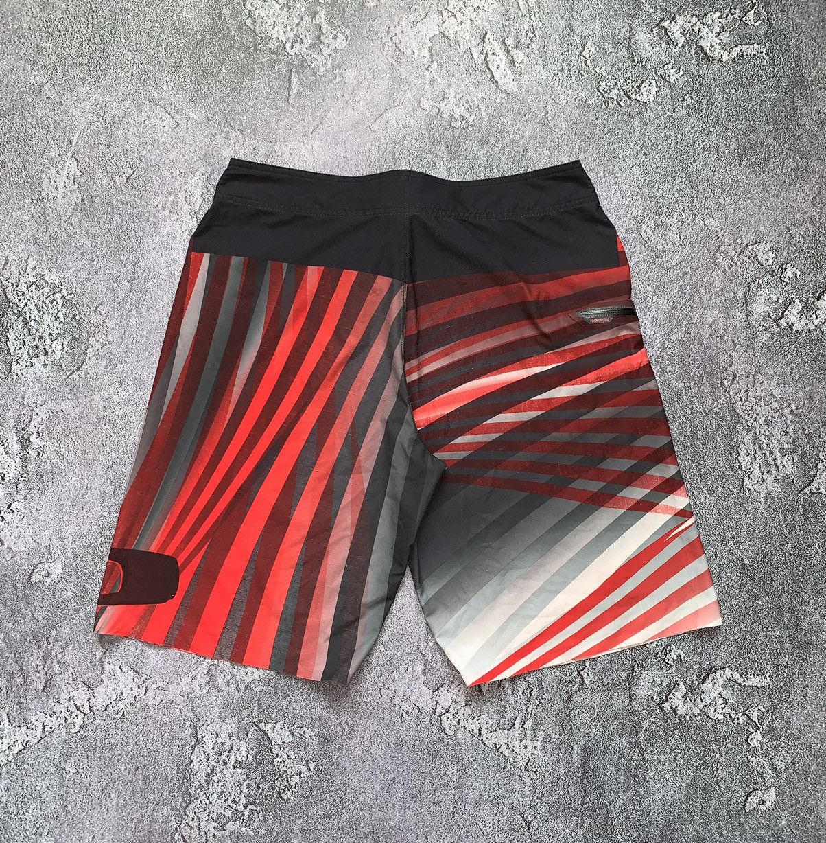 Oakley × Vintage Oakley 33 vintage surfing shorts 🩳 cargo beach sun swimm Size US 33 - 8 Thumbnail