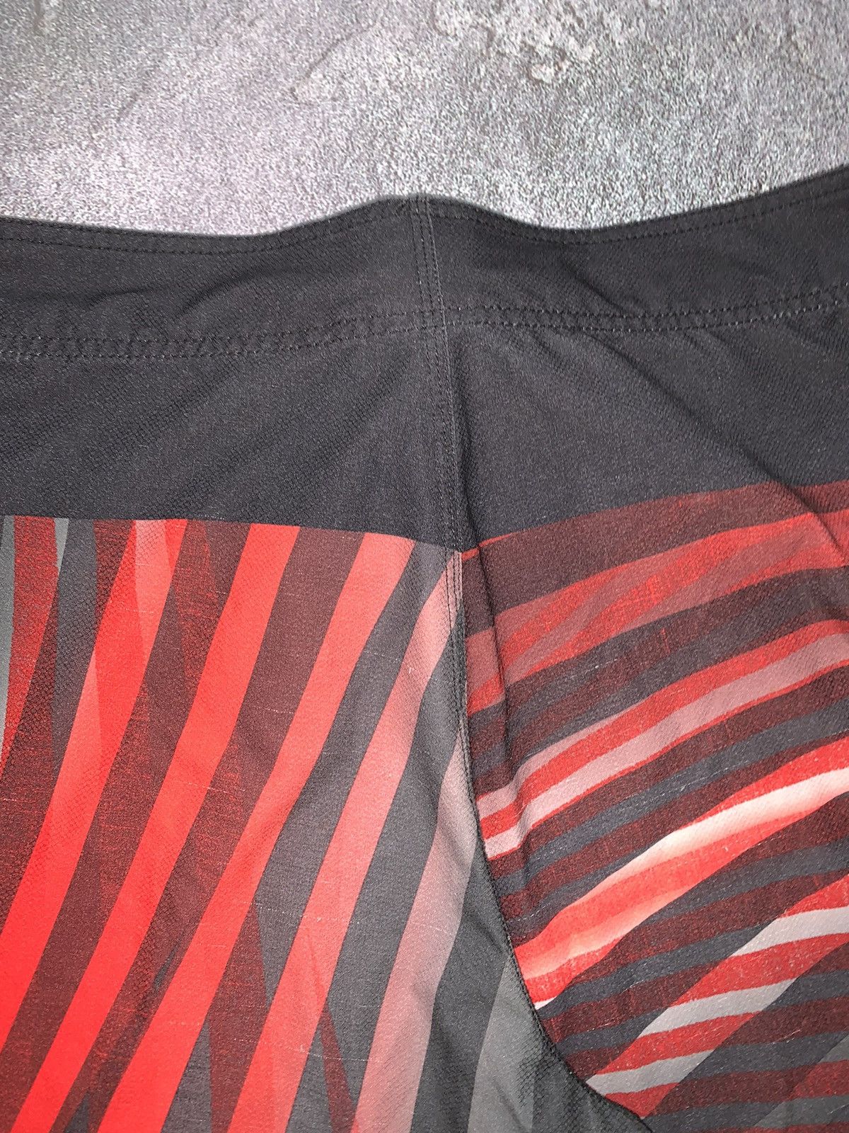 Oakley × Vintage Oakley 33 vintage surfing shorts 🩳 cargo beach sun swimm Size US 33 - 11 Thumbnail