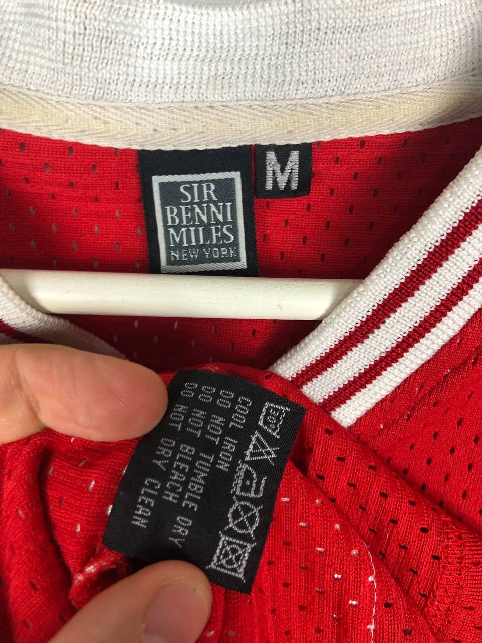 Other SIR BENNI MILES NEW YORK JERSEY TEE BASKETBALL OG SIZE M Size US M / EU 48-50 / 2 - 8 Thumbnail