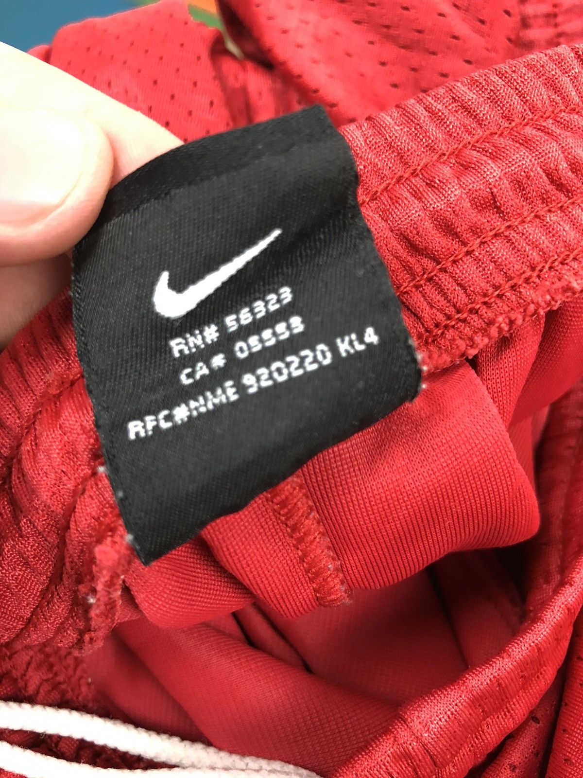Nike Vintage Nike Team Black Swoosh Logo Red Shorts size M Size US 33 - 7 Thumbnail
