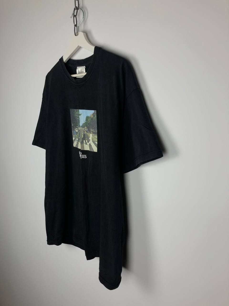 Band Tees Vintage THE BEATLES Merch Print T-SHIRT Rock Tee Size US L / EU 52-54 / 3 - 5 Thumbnail