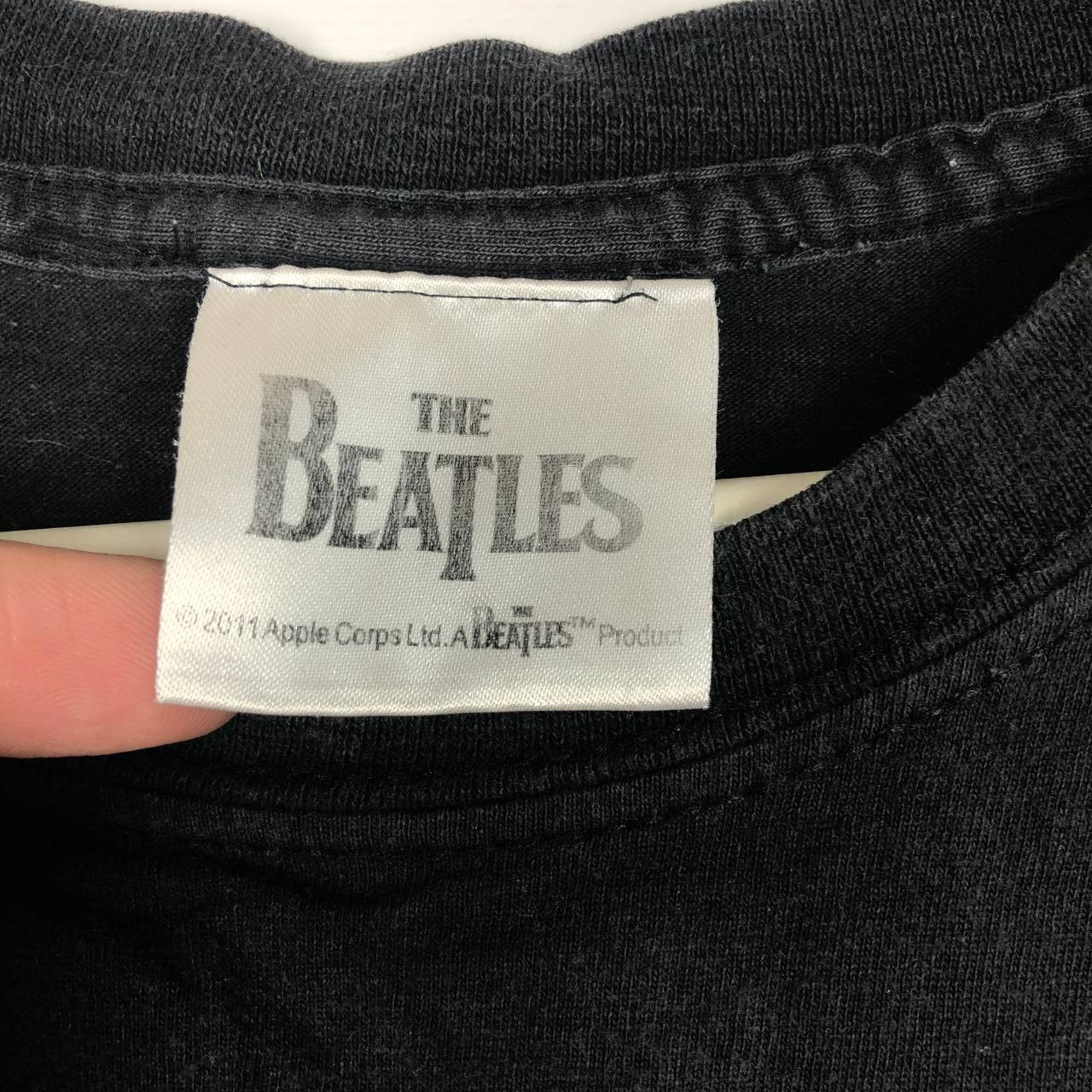 Band Tees Vintage THE BEATLES Merch Print T-SHIRT Rock Tee Size US L / EU 52-54 / 3 - 8 Thumbnail