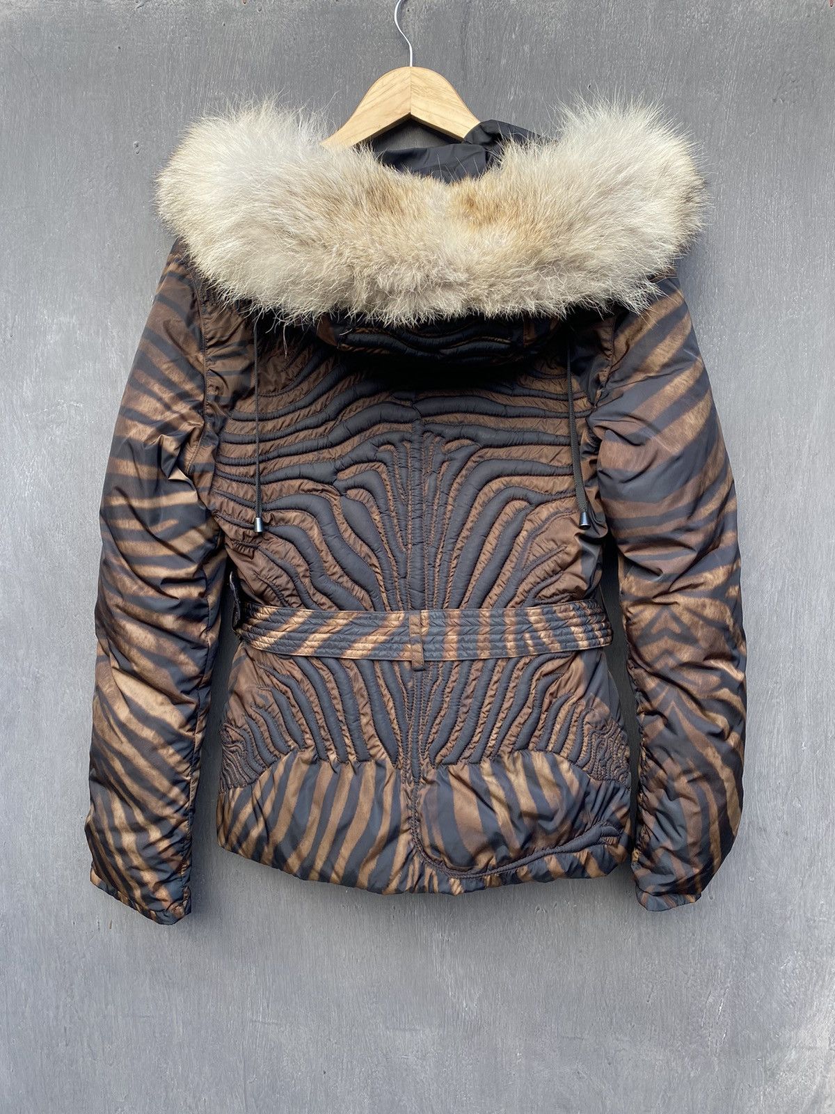 Jean Paul Gaultier Jean Paul Gaultier Vintage puffer fur coyote jacket size 42 Size M / US 6-8 / IT 42-44 - 7 Thumbnail