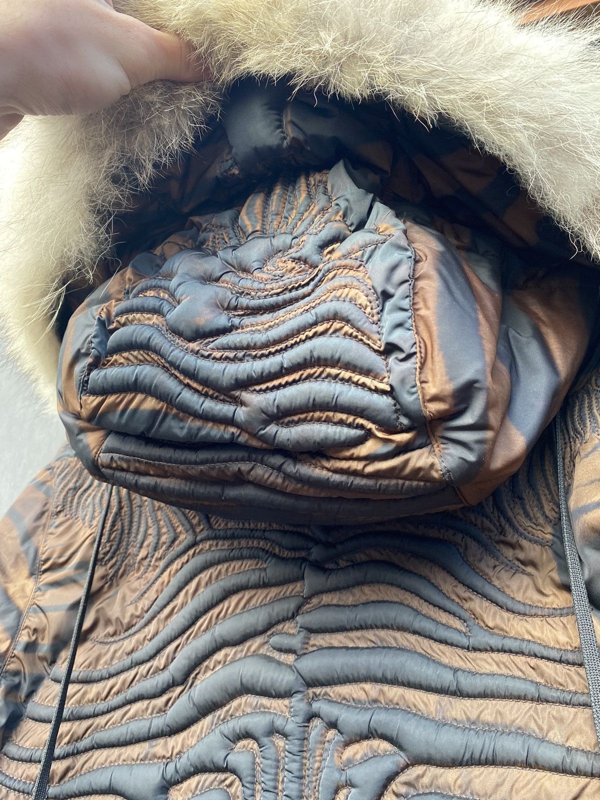 Jean Paul Gaultier Jean Paul Gaultier Vintage puffer fur coyote jacket size 42 Size M / US 6-8 / IT 42-44 - 9 Thumbnail