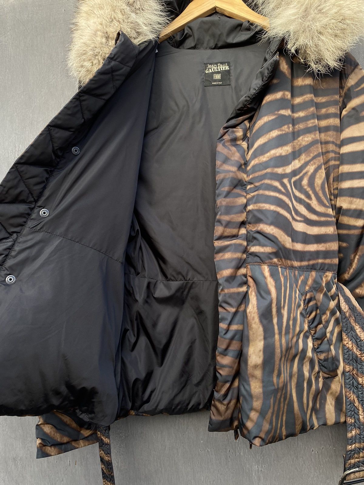 Jean Paul Gaultier Jean Paul Gaultier Vintage puffer fur coyote jacket size 42 Size M / US 6-8 / IT 42-44 - 10 Thumbnail