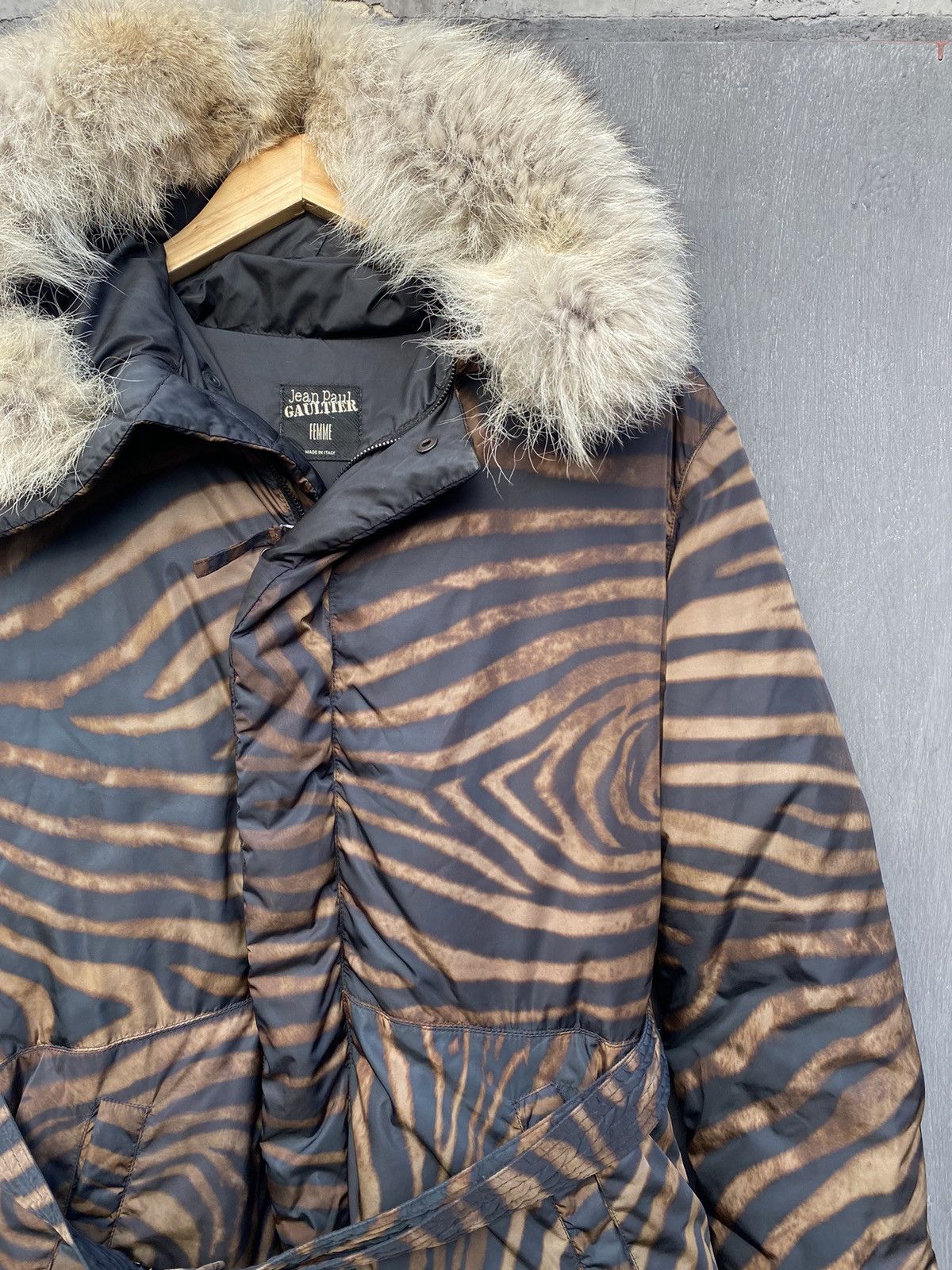 Jean Paul Gaultier Jean Paul Gaultier Vintage puffer fur coyote jacket size 42 Size M / US 6-8 / IT 42-44 - 5 Thumbnail