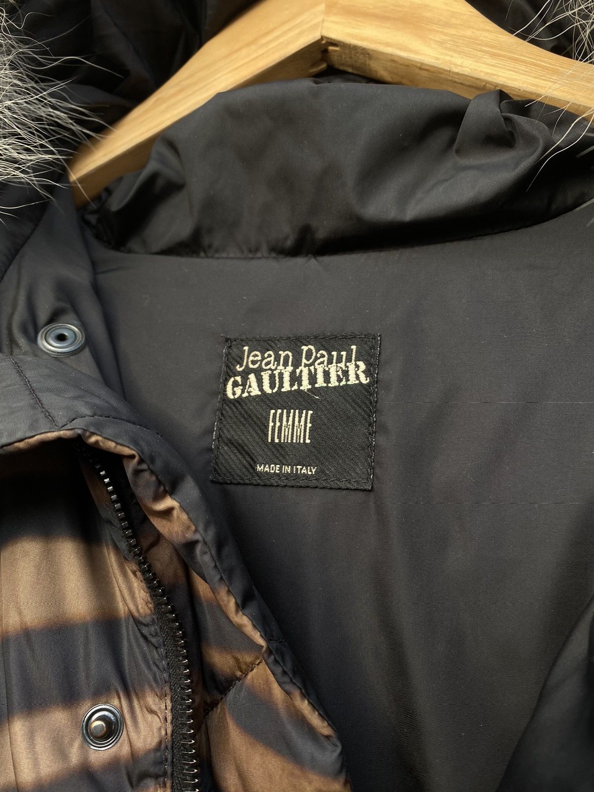 Jean Paul Gaultier Jean Paul Gaultier Vintage puffer fur coyote jacket size 42 Size M / US 6-8 / IT 42-44 - 12 Thumbnail