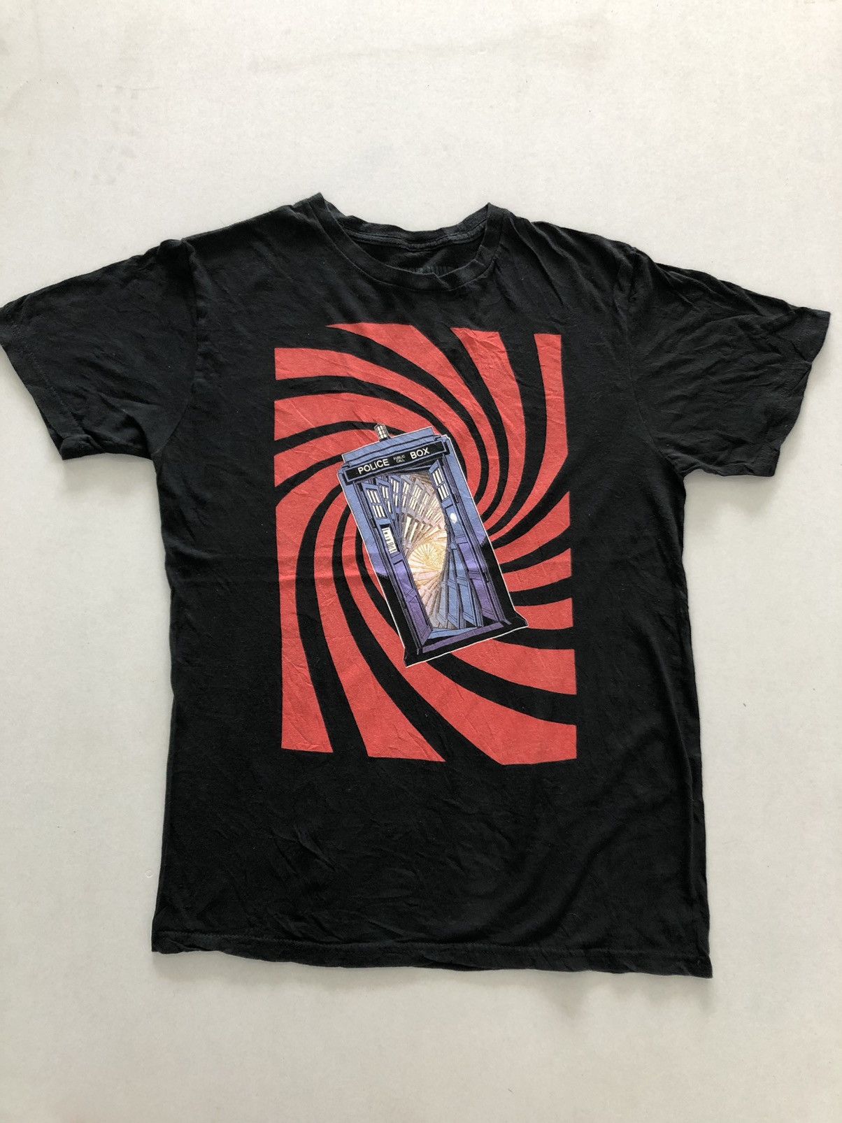 Vintage Doctor Who Magic Phone Box Movie Shirts Size US L / EU 52-54 / 3 - 1 Thumbnail
