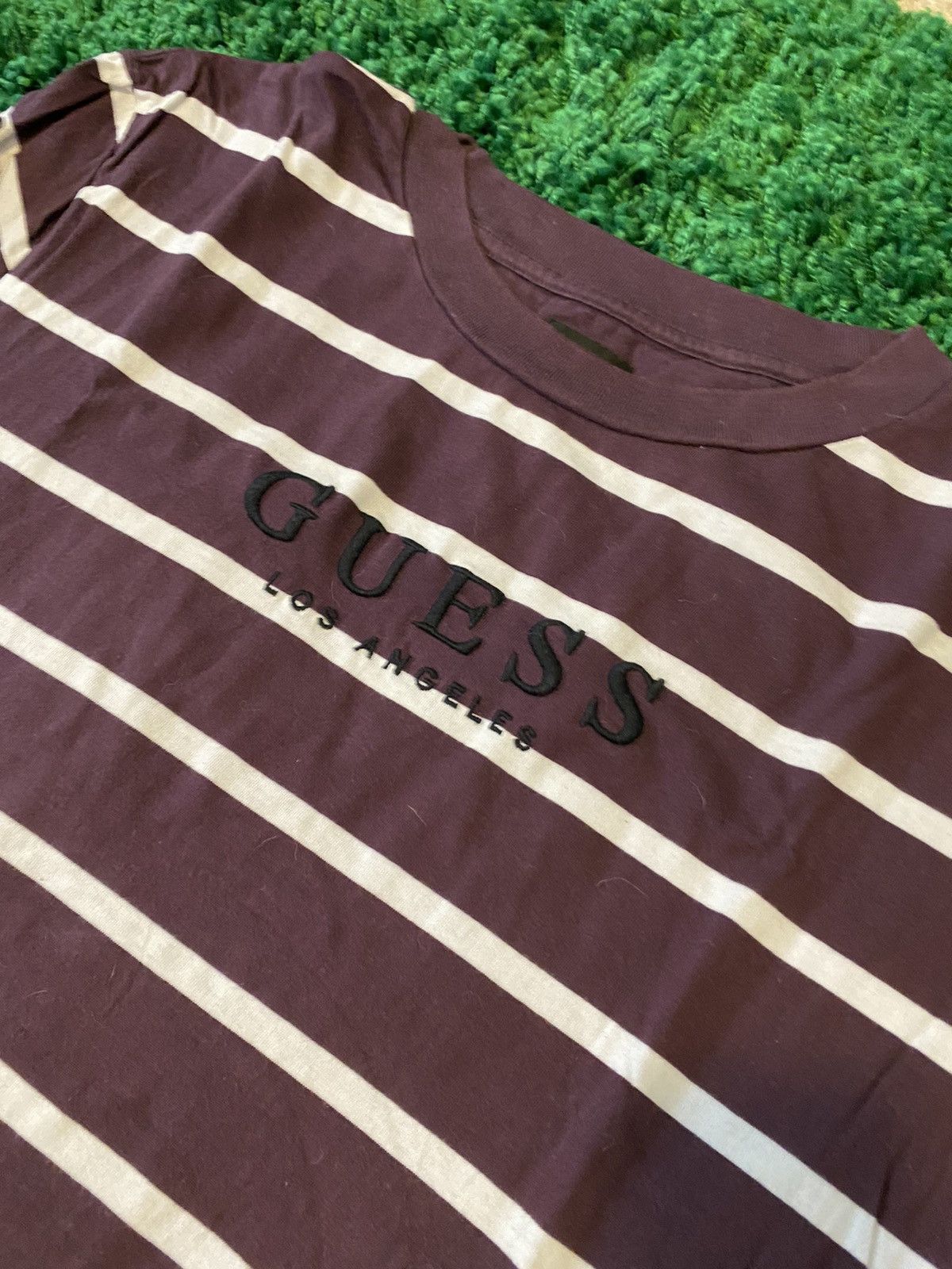 Guess Guess Burgandy Striped Logo Tee Size US L / EU 52-54 / 3 - 2 Thumbnail