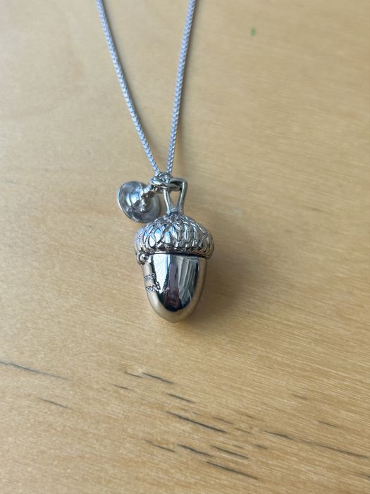 Vivienne westwood deals acorn necklace