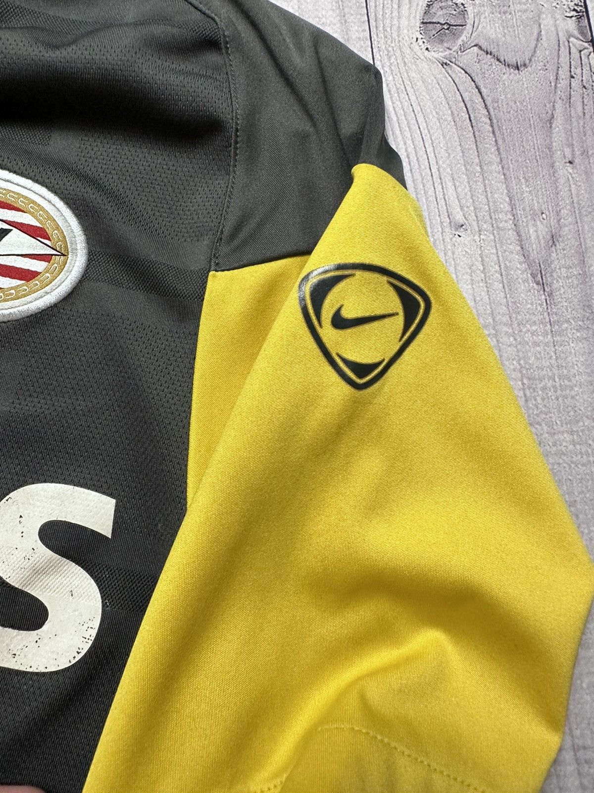 Nike × Vintage Vintage Nike PSV soccer jersey grey size S Size US S / EU 44-46 / 1 - 6 Thumbnail