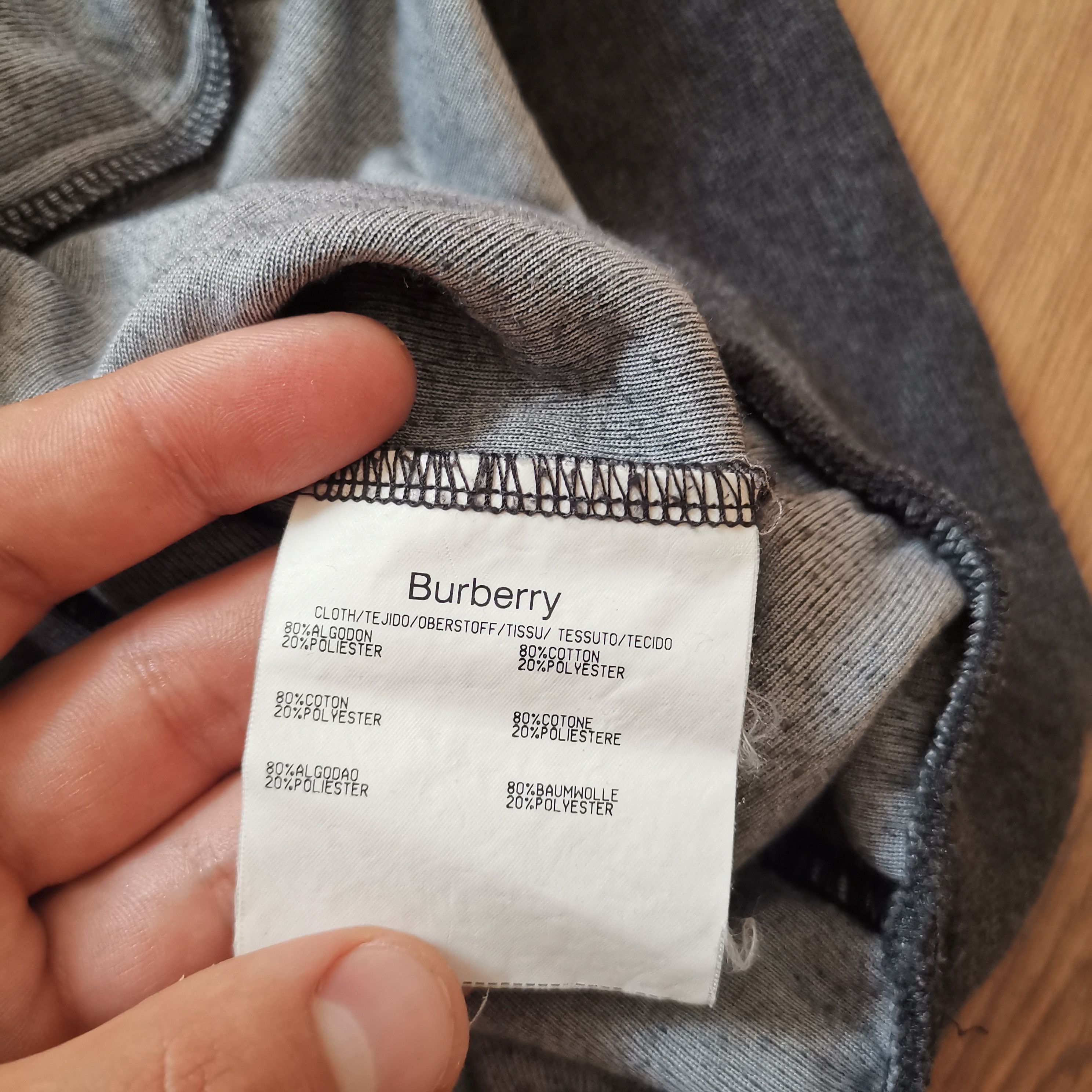 Burberry Burberry women's fleece velour light jacket logo nova check Size L / US 10 / IT 46 - 6 Thumbnail