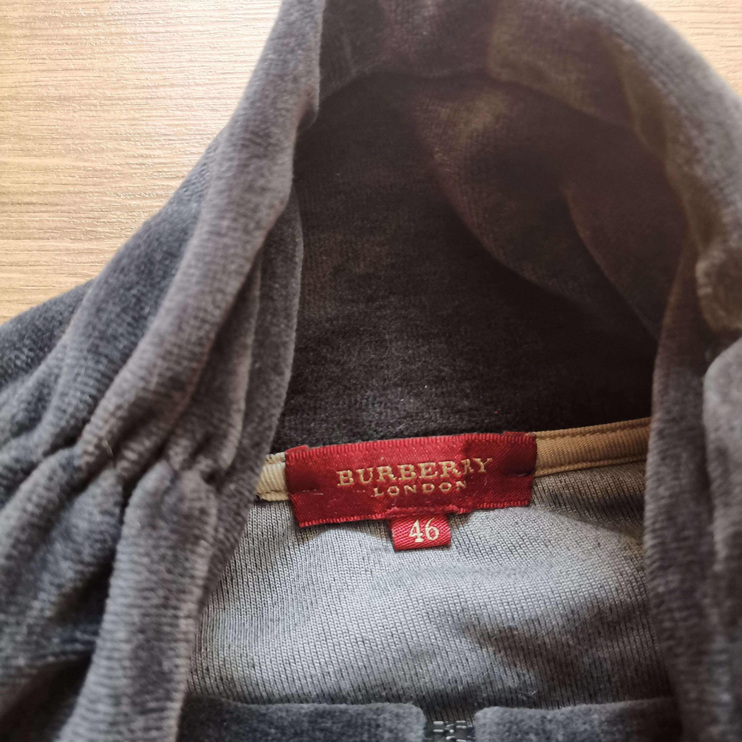 Burberry Burberry women's fleece velour light jacket logo nova check Size L / US 10 / IT 46 - 4 Thumbnail