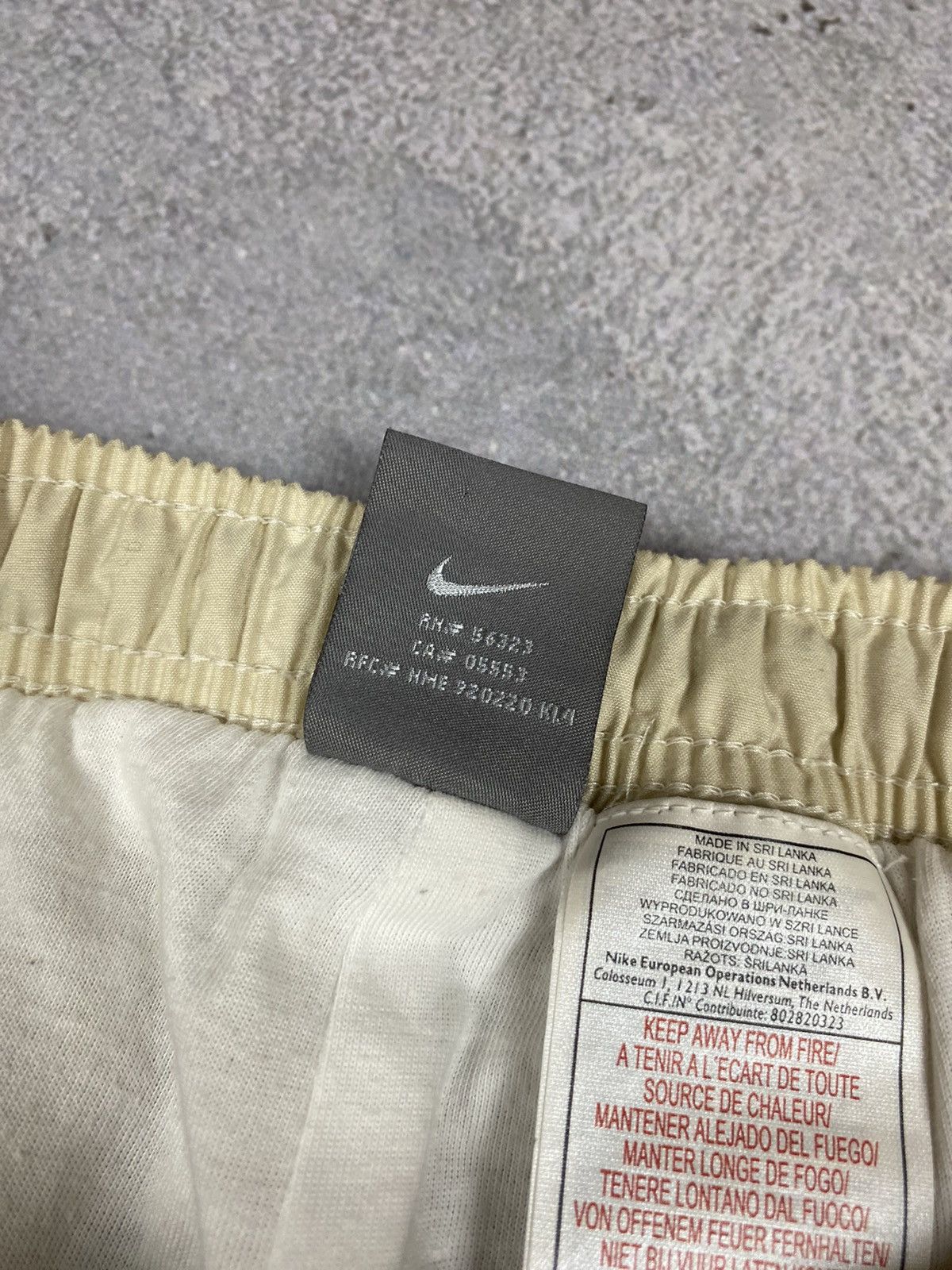 Nike Nike vintage 90s 00s y2k pants sweatpants Size US 36 / EU 52 - 4 Thumbnail