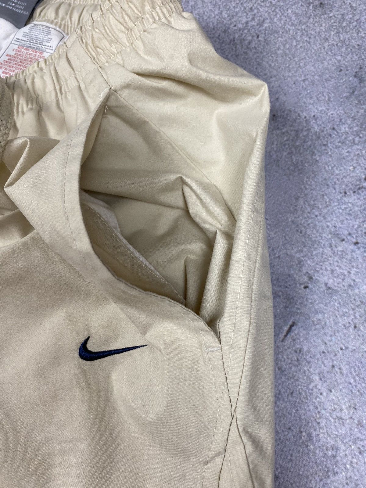 Nike Nike vintage 90s 00s y2k pants sweatpants Size US 36 / EU 52 - 5 Thumbnail