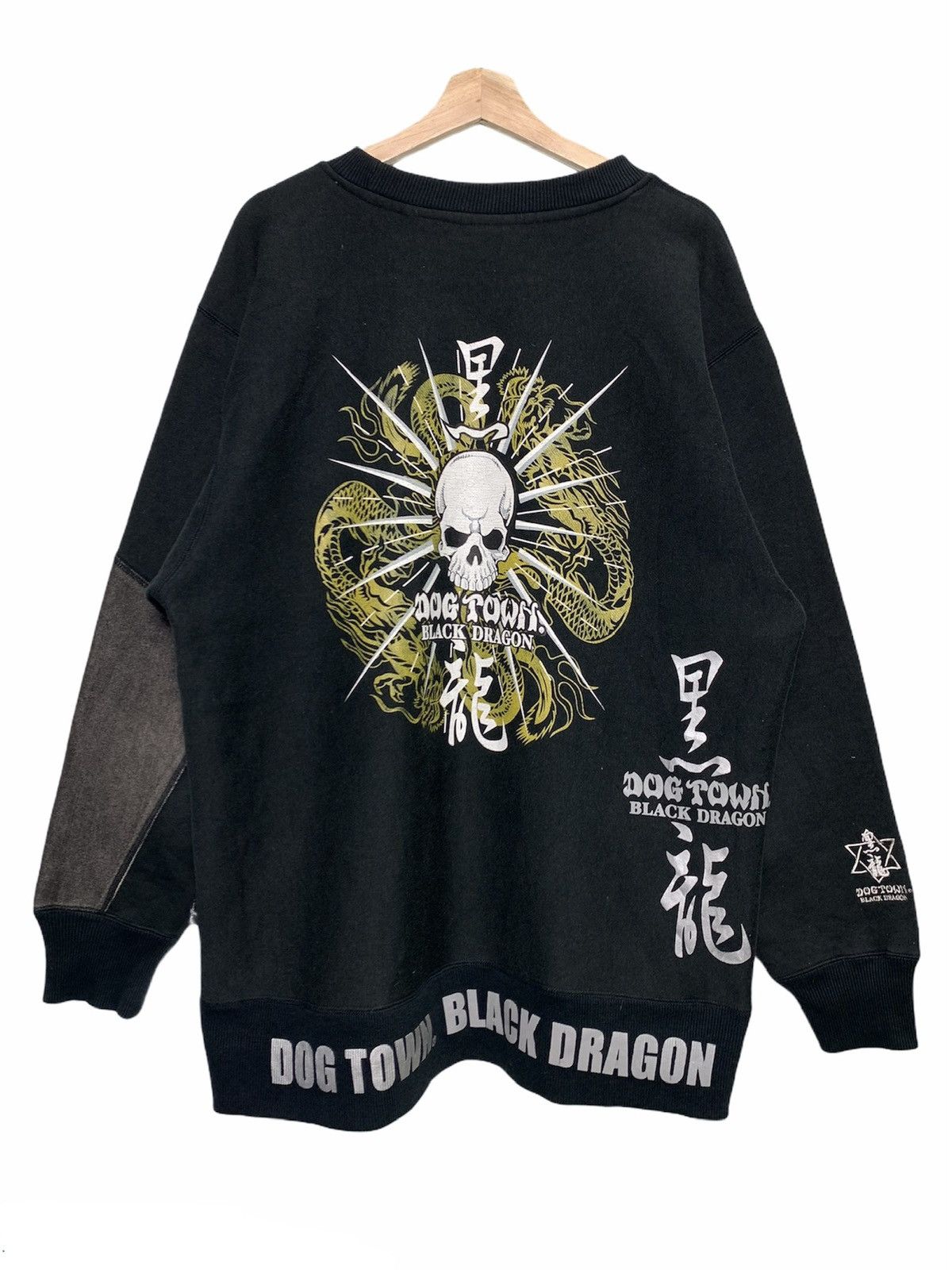 Dogtown Vintage Dogtown Chrome Skulls Hearts Dragon Crewneck Size US XL / EU 56 / 4 - 1 Thumbnail