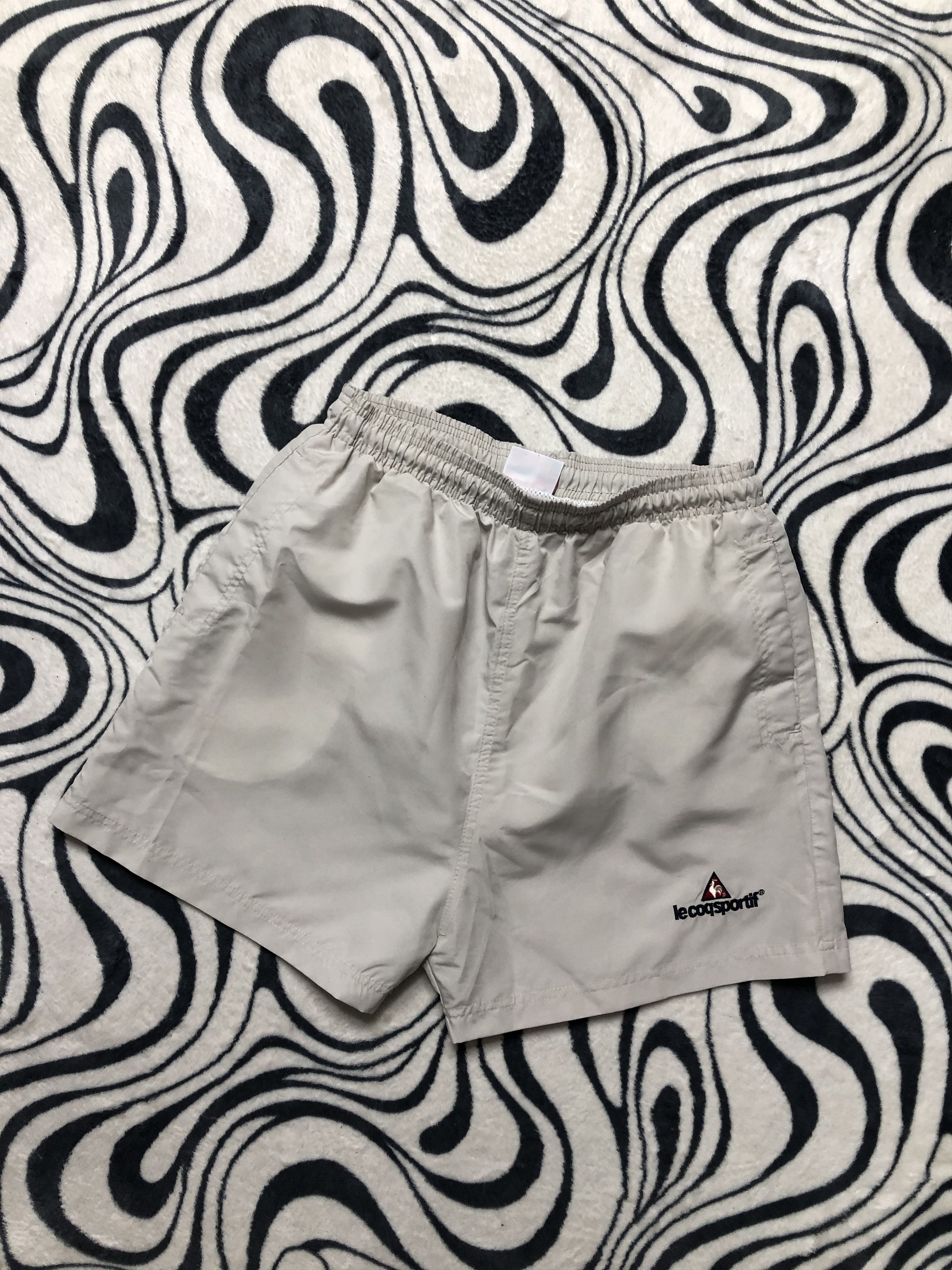 Le Coq Sportif Le Coq Sportif Vintage Mens Nylon Shorts Size US 36 / EU 52 - 1 Thumbnail