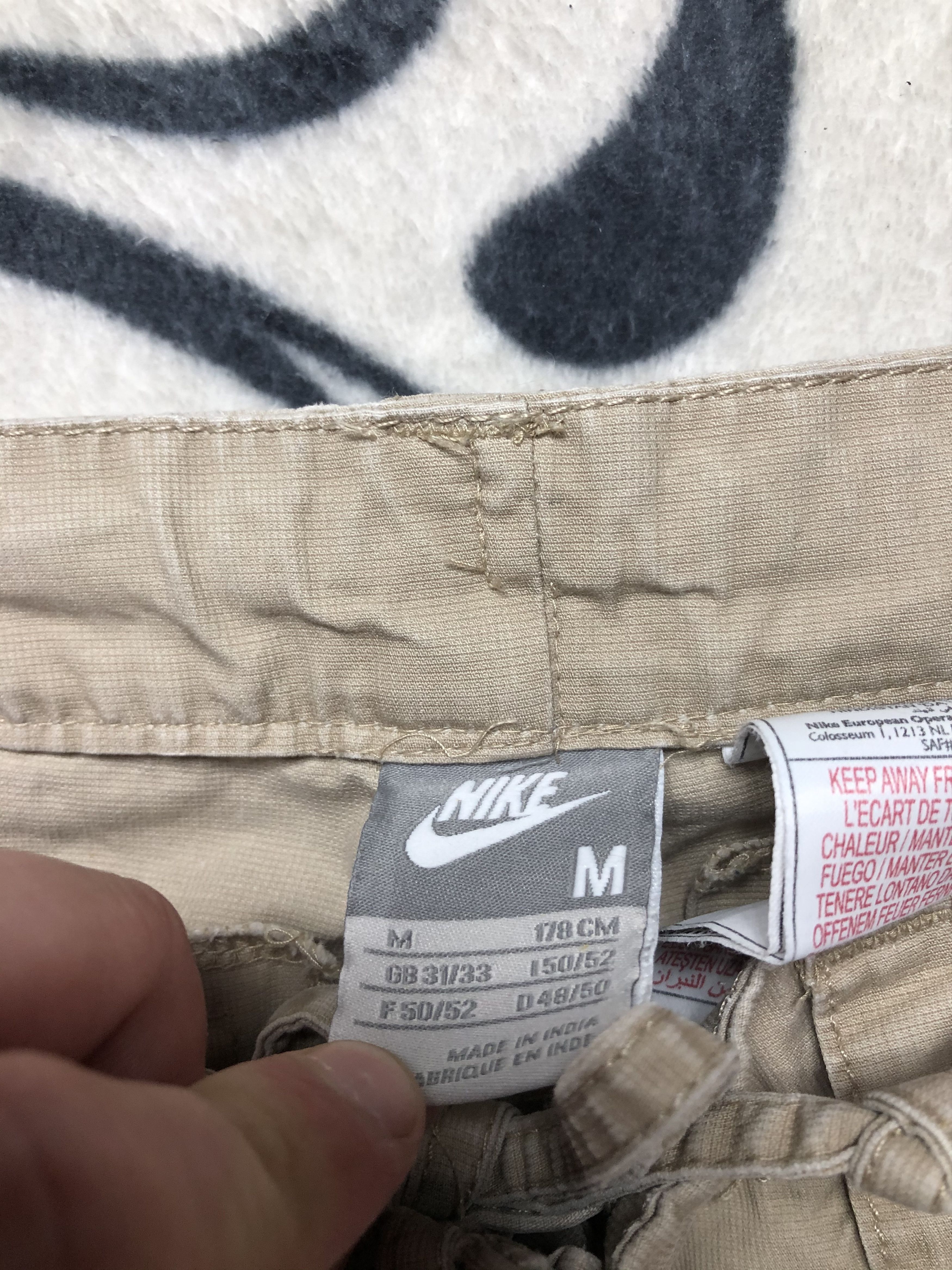Nike Nike Vintage Mens Cargo Shorts Y2K Size US 32 / EU 48 - 3 Thumbnail