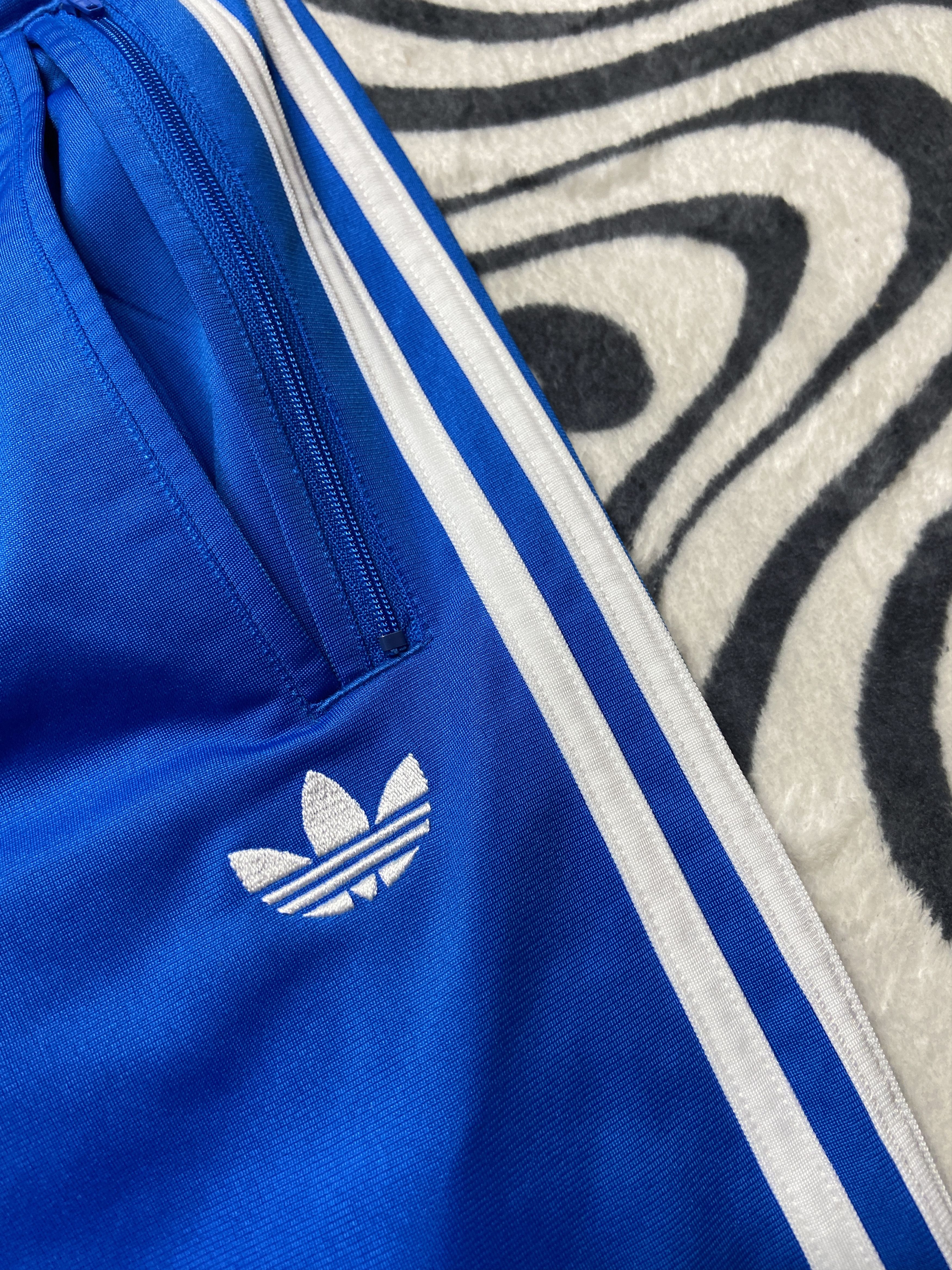 Adidas × Vintage Adidas Vintage Mens Shorts Size US 32 / EU 48 - 2 Thumbnail