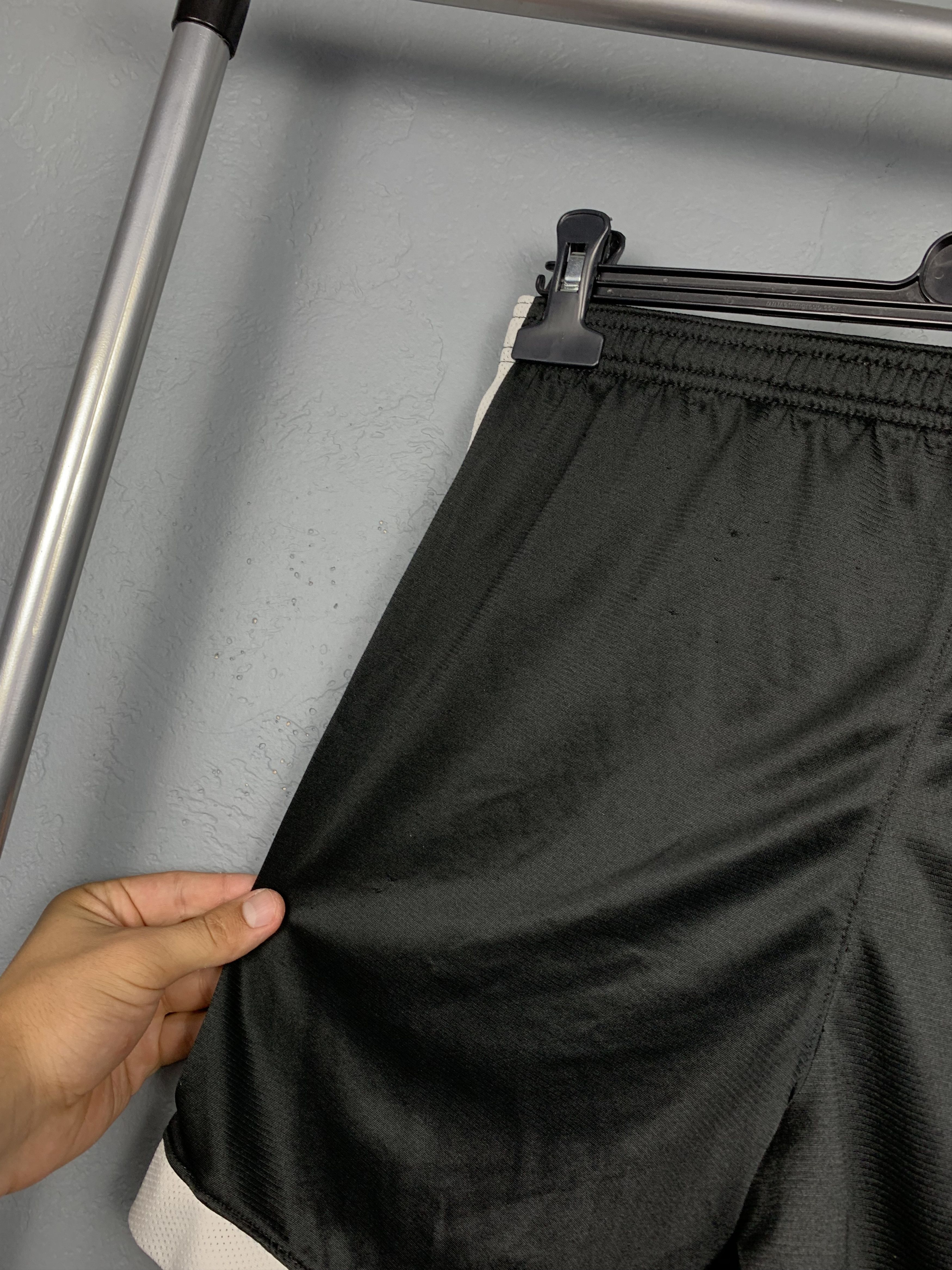 Nike Nike Dri Fit Vintage Nylon Mens Shorts Y2K Swoost Size US 32 / EU 48 - 5 Thumbnail