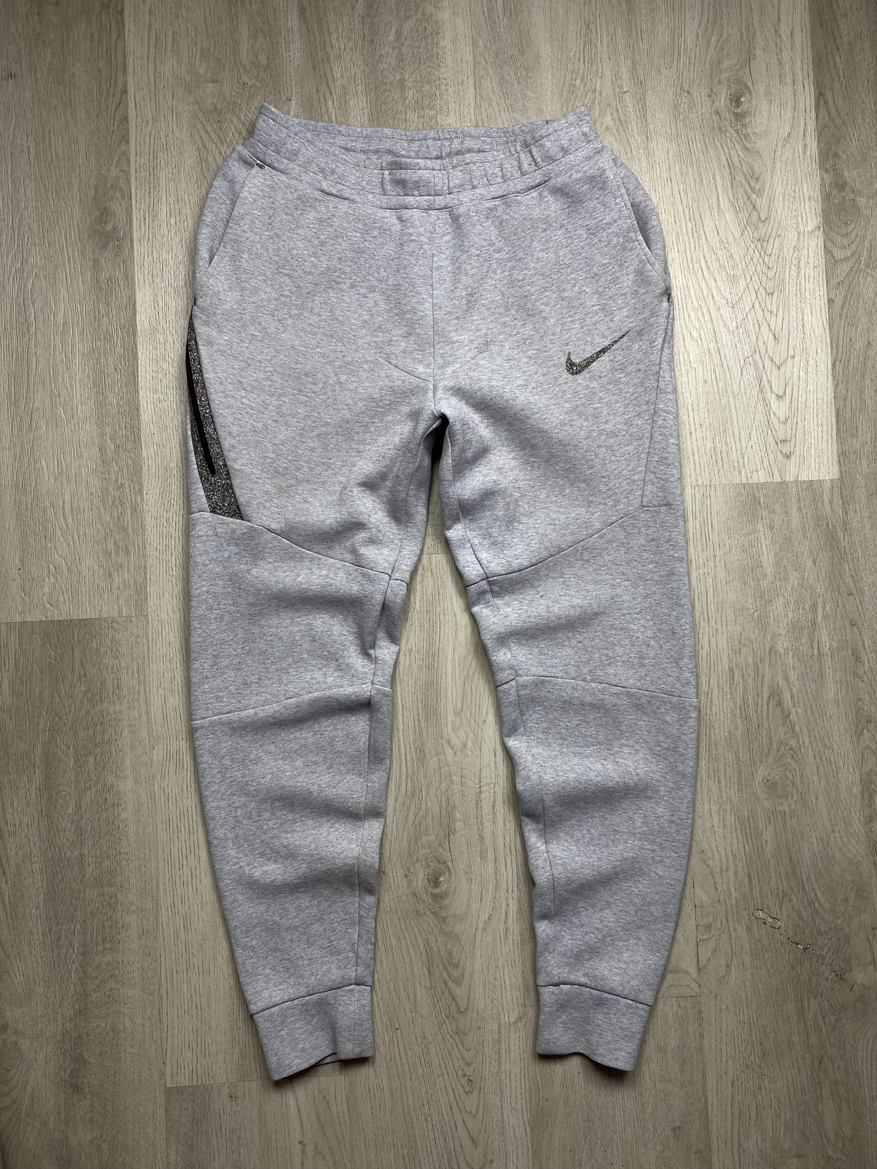 Nike Nike Tech Jogger Pants Sweatpants Y2K Size US 30 / EU 46 - 1 Thumbnail