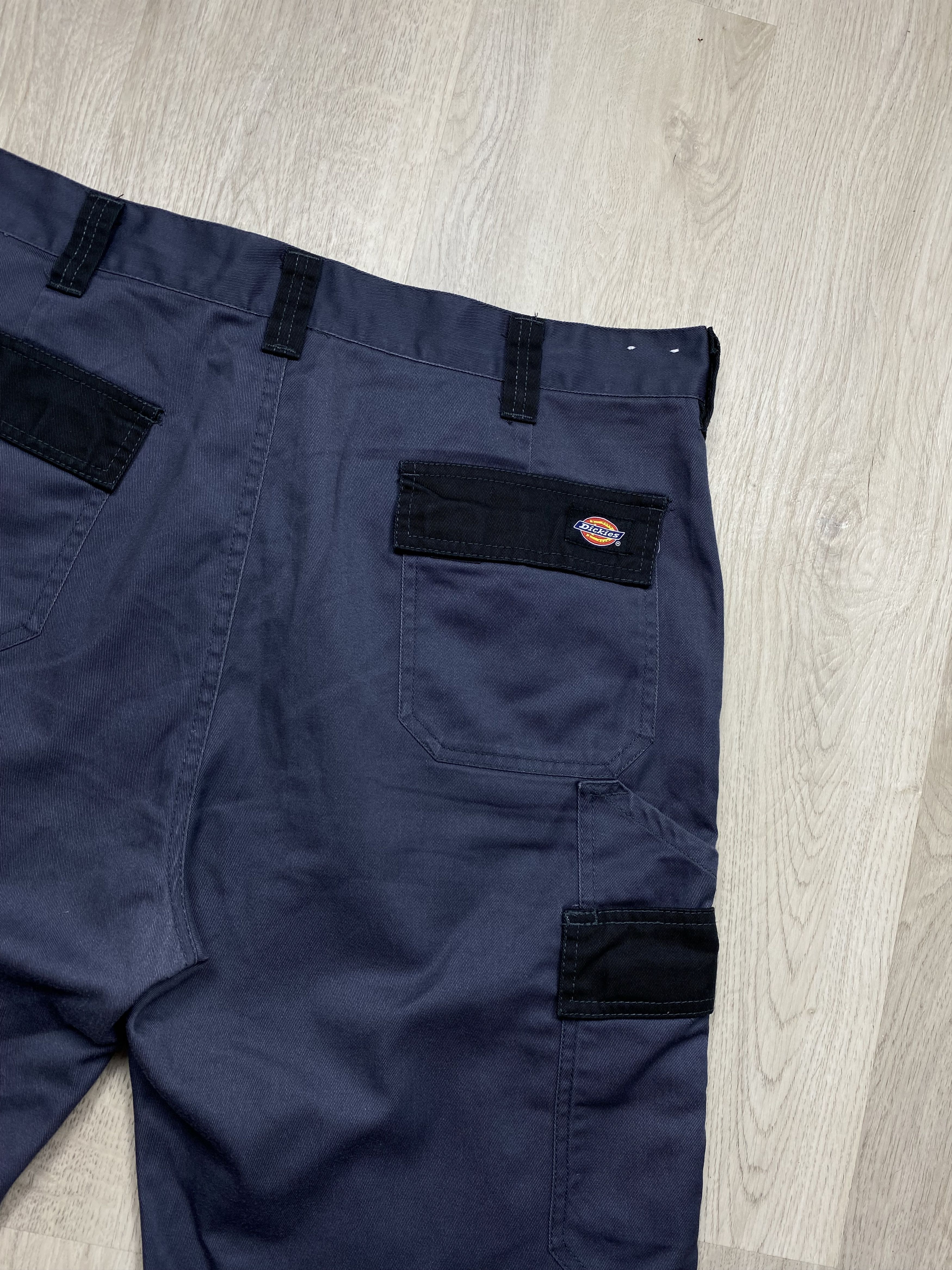 Dickies × Vintage Dickies Vintage Mens Cargo Shorts Y2K Size US 36 / EU 52 - 7 Thumbnail