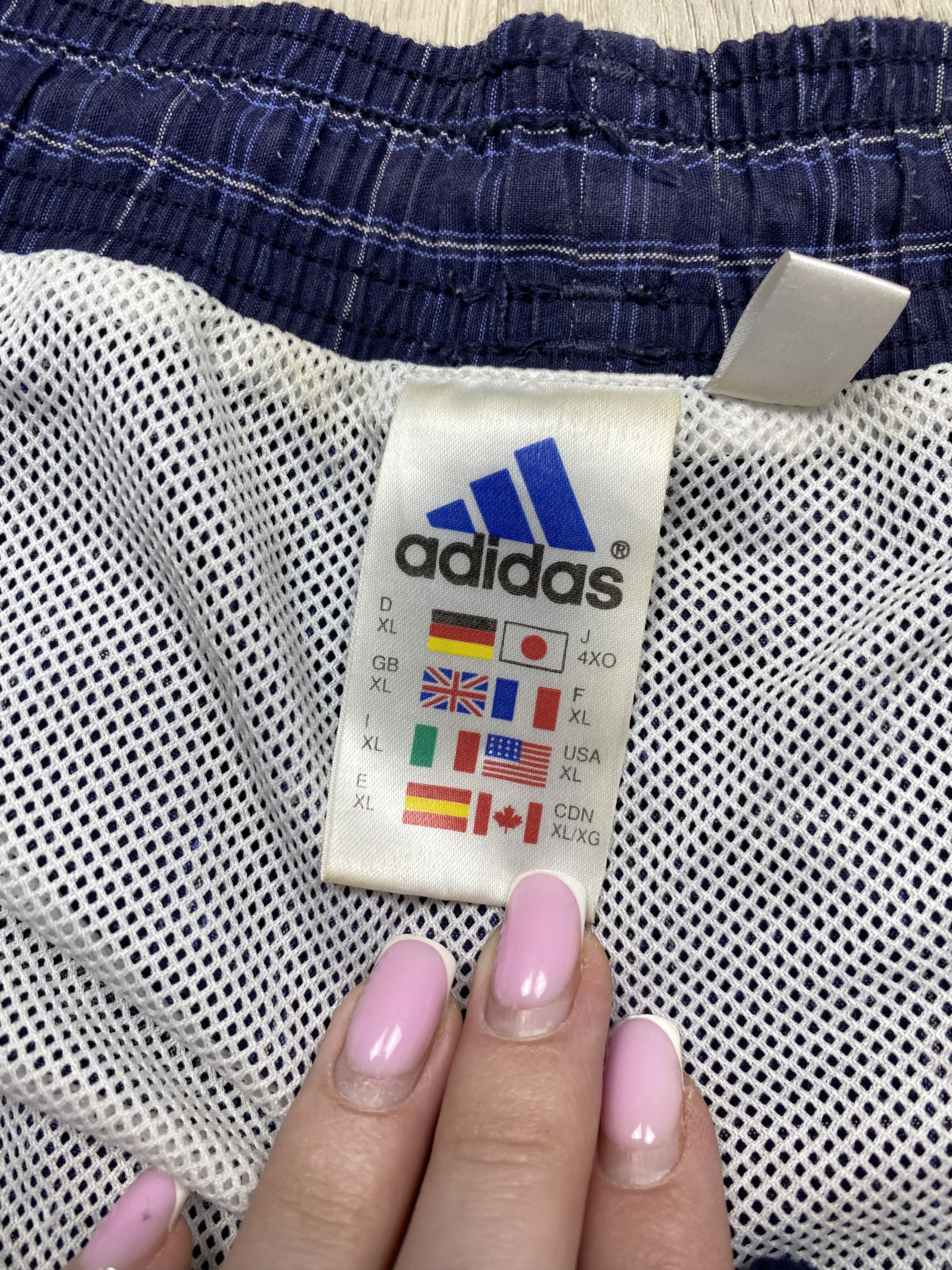 Adidas Adidas 90s Vintage Mens Nylon Shorts Size US 36 / EU 52 - 5 Thumbnail